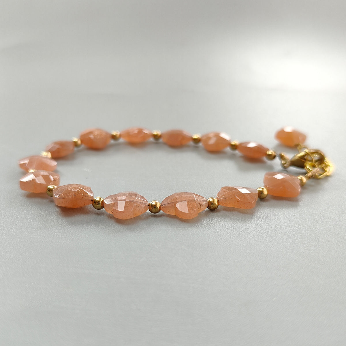 45.00cts Natural Peach Moonstone Beads Checker Cut Brass Bracelet 6.50"+2"