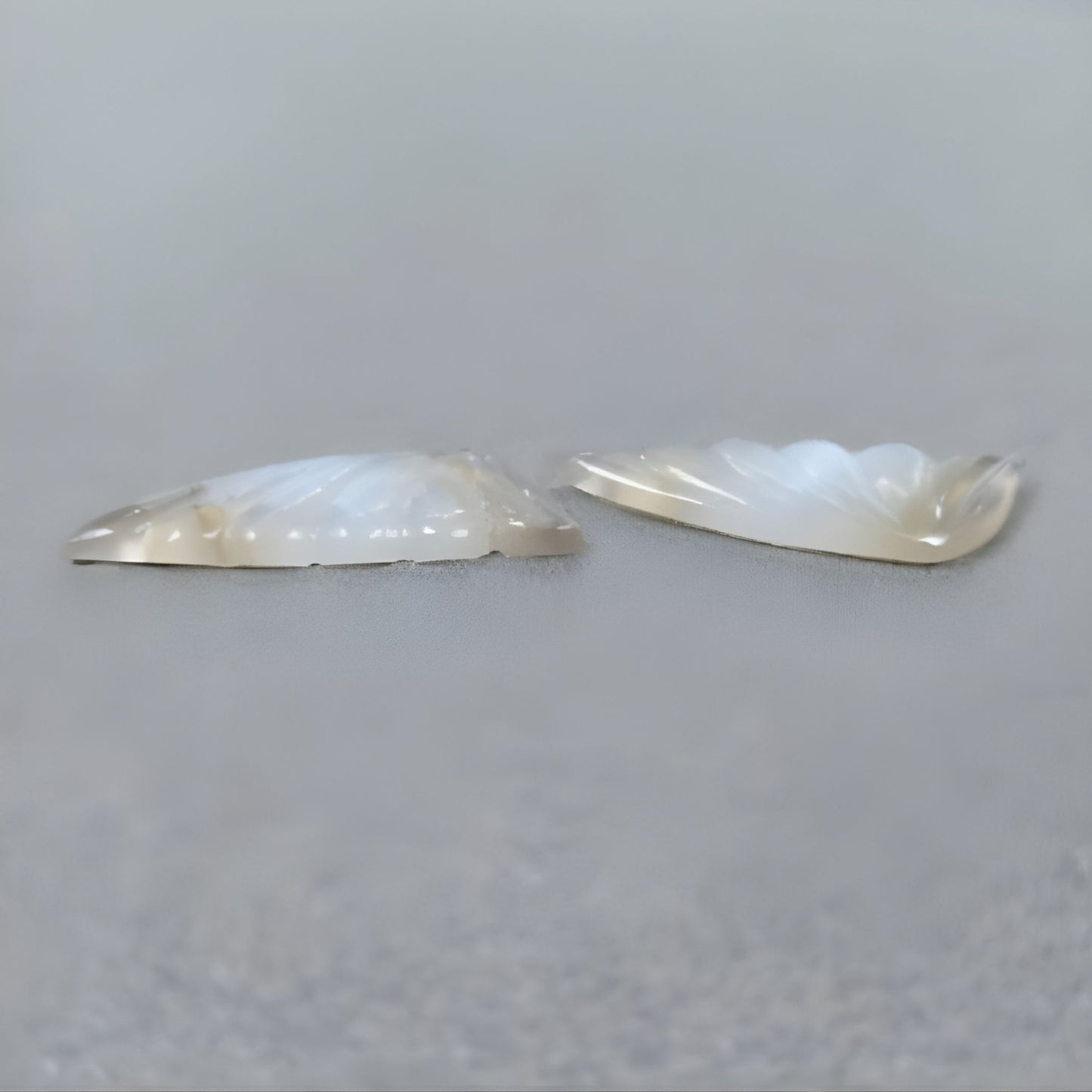 intaglio di farfalla in agata