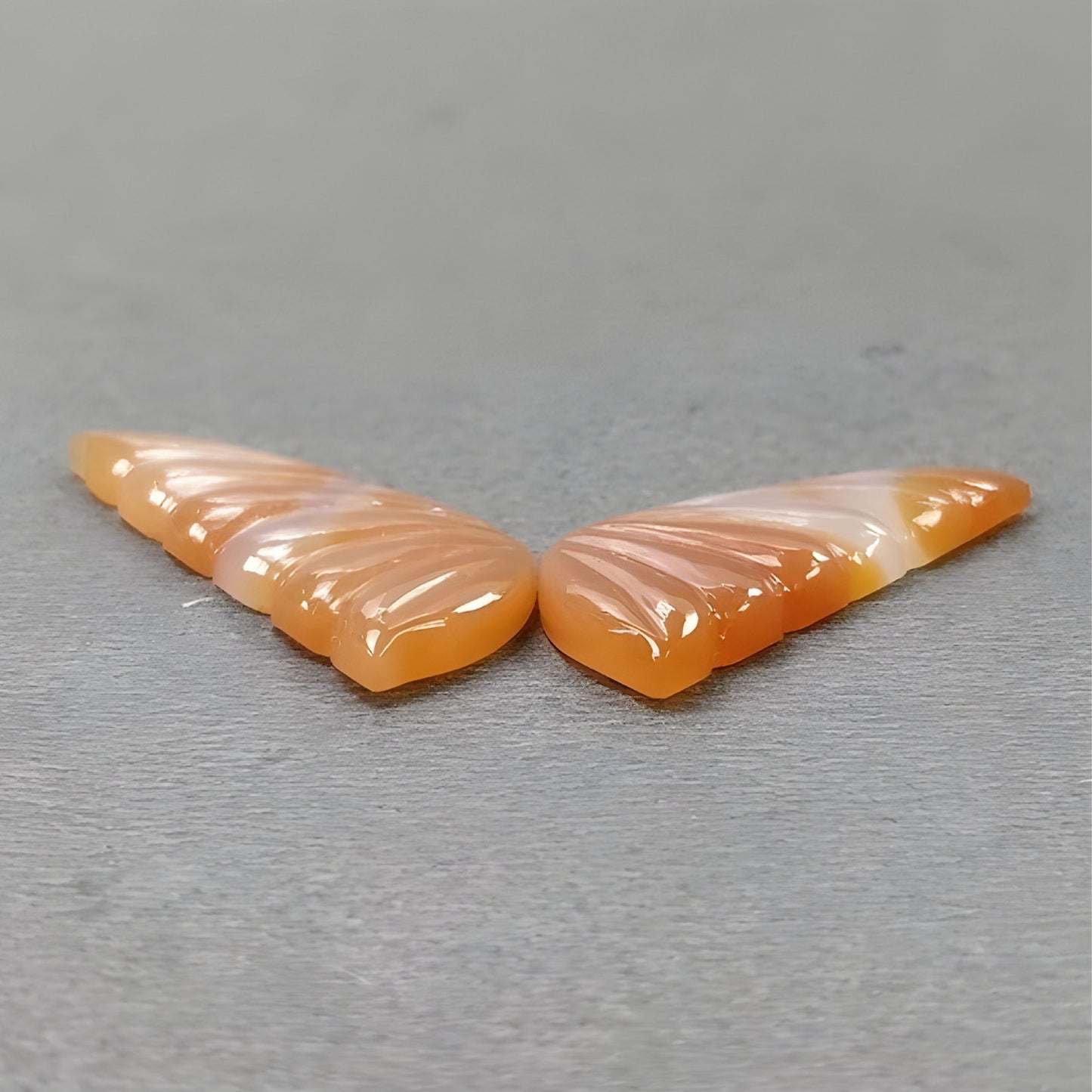 蝴蝶玛瑙雕刻