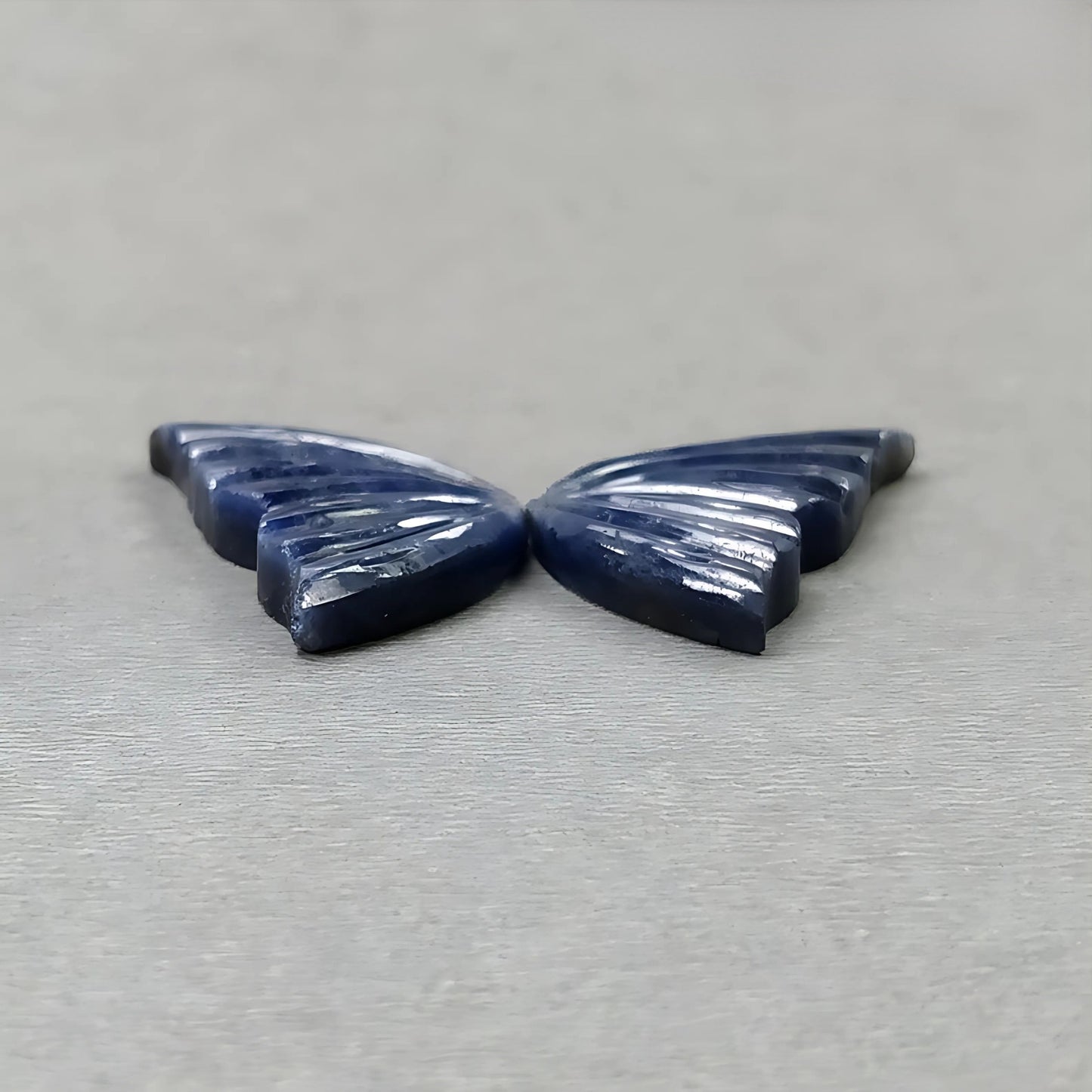 宝飾品用のサファイア