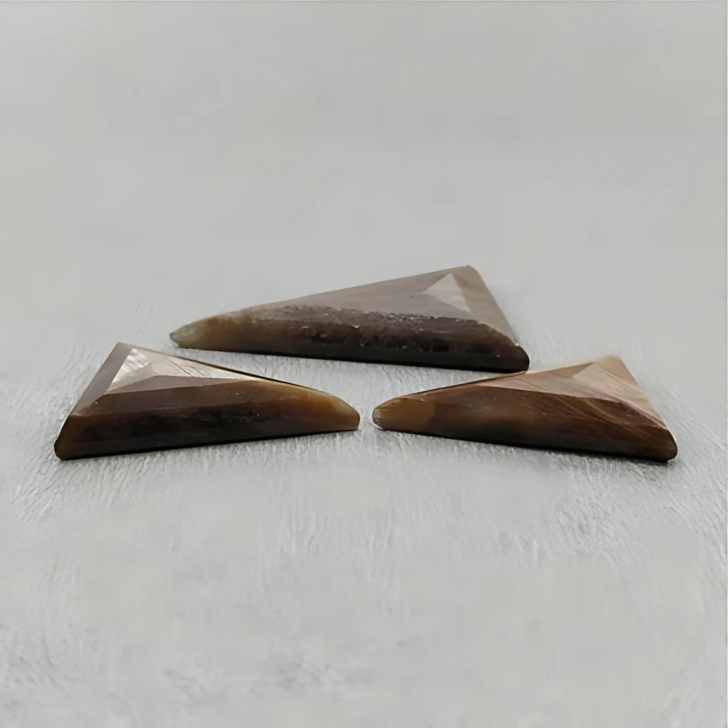 天然未処理サファイア