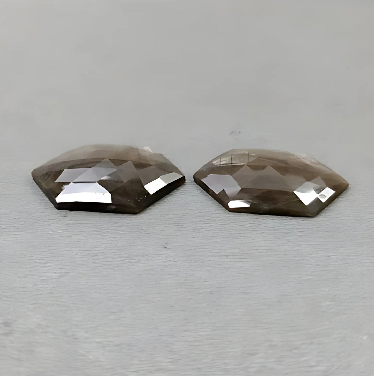 zaffiro naturale non trattato