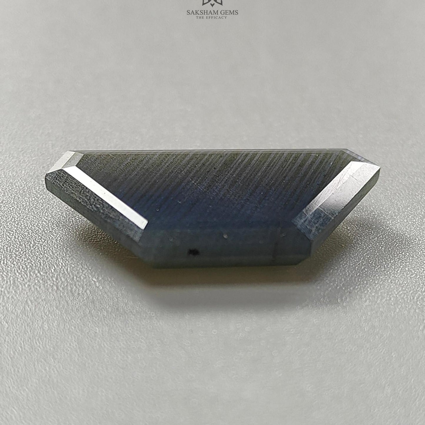 Labradorite Cabochon Fancy Cut : 23.30cts Natural Untreated Unheated Blue Labradorite Trapezium Shape 1pc For Jewelry 31*18mm