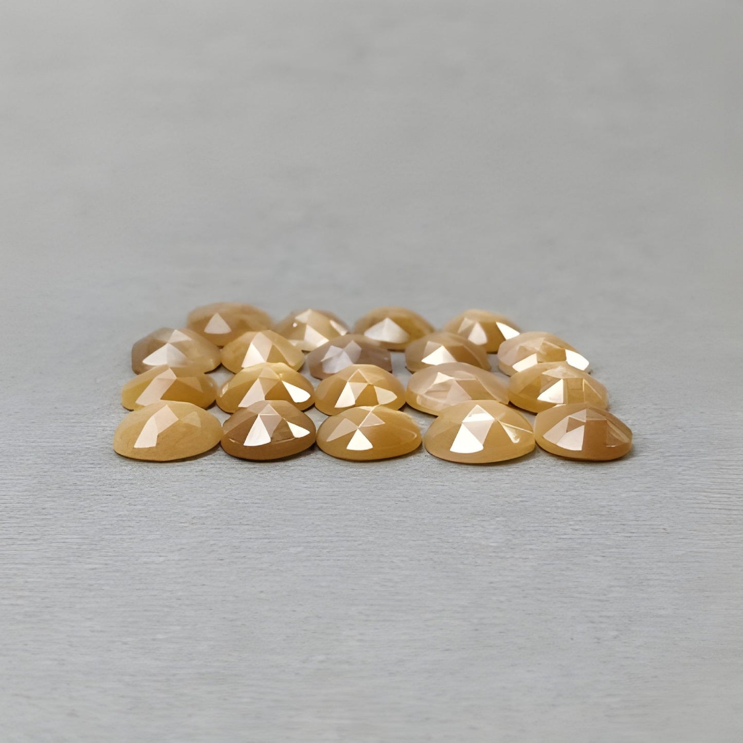 ムーンストーン 天然未処理宝石