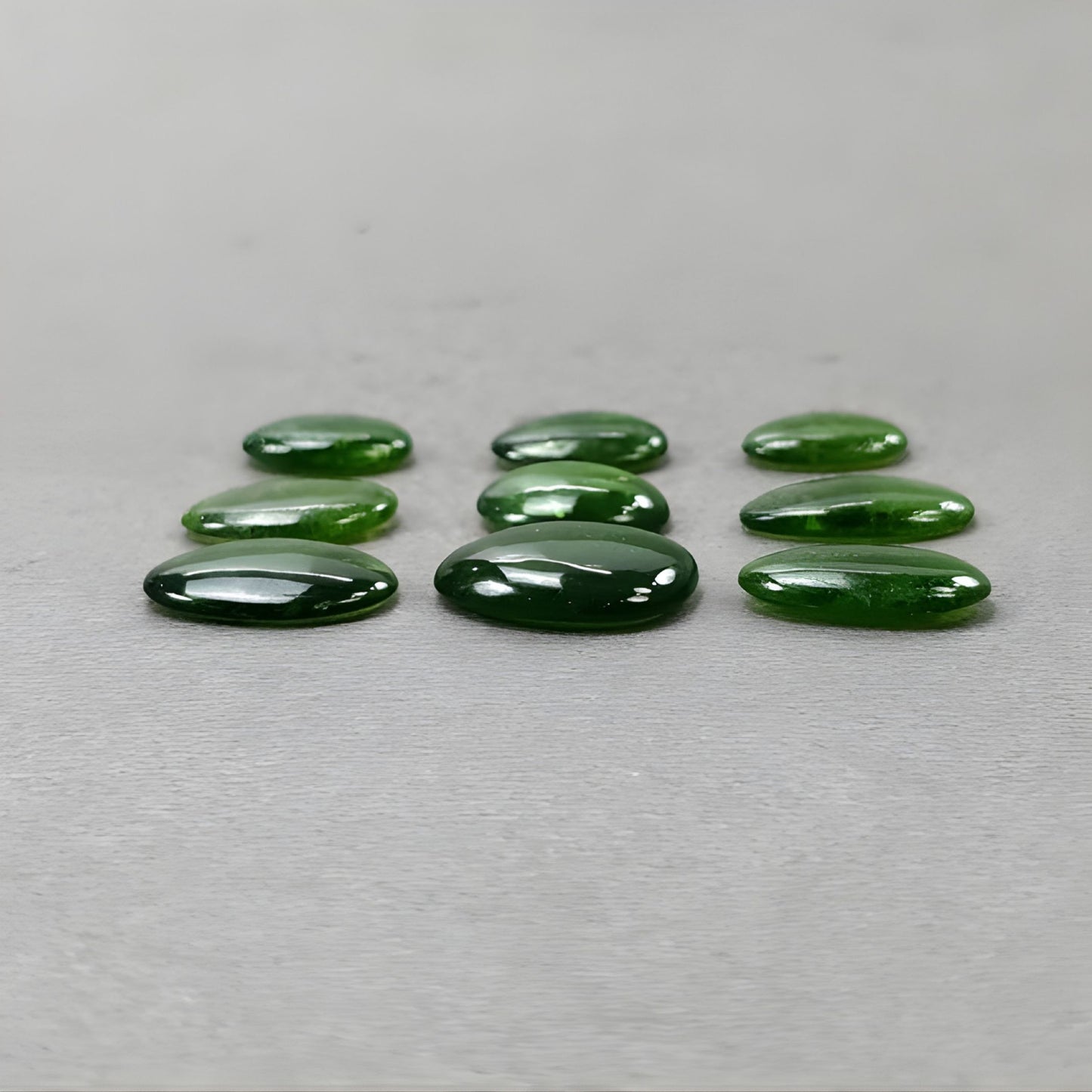 Diópsido de cromo para joyería