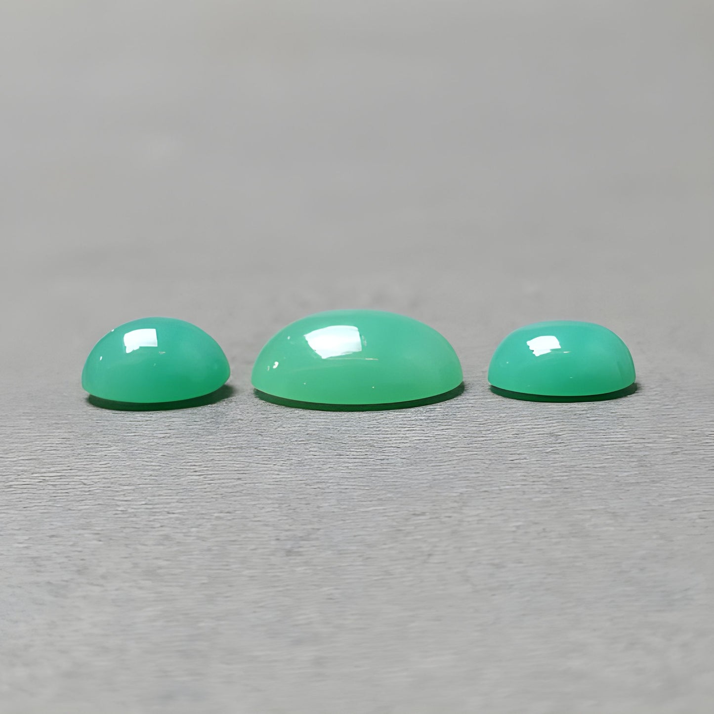 حجر الكريسوبراس الأخضر لصناعة المجوهرات