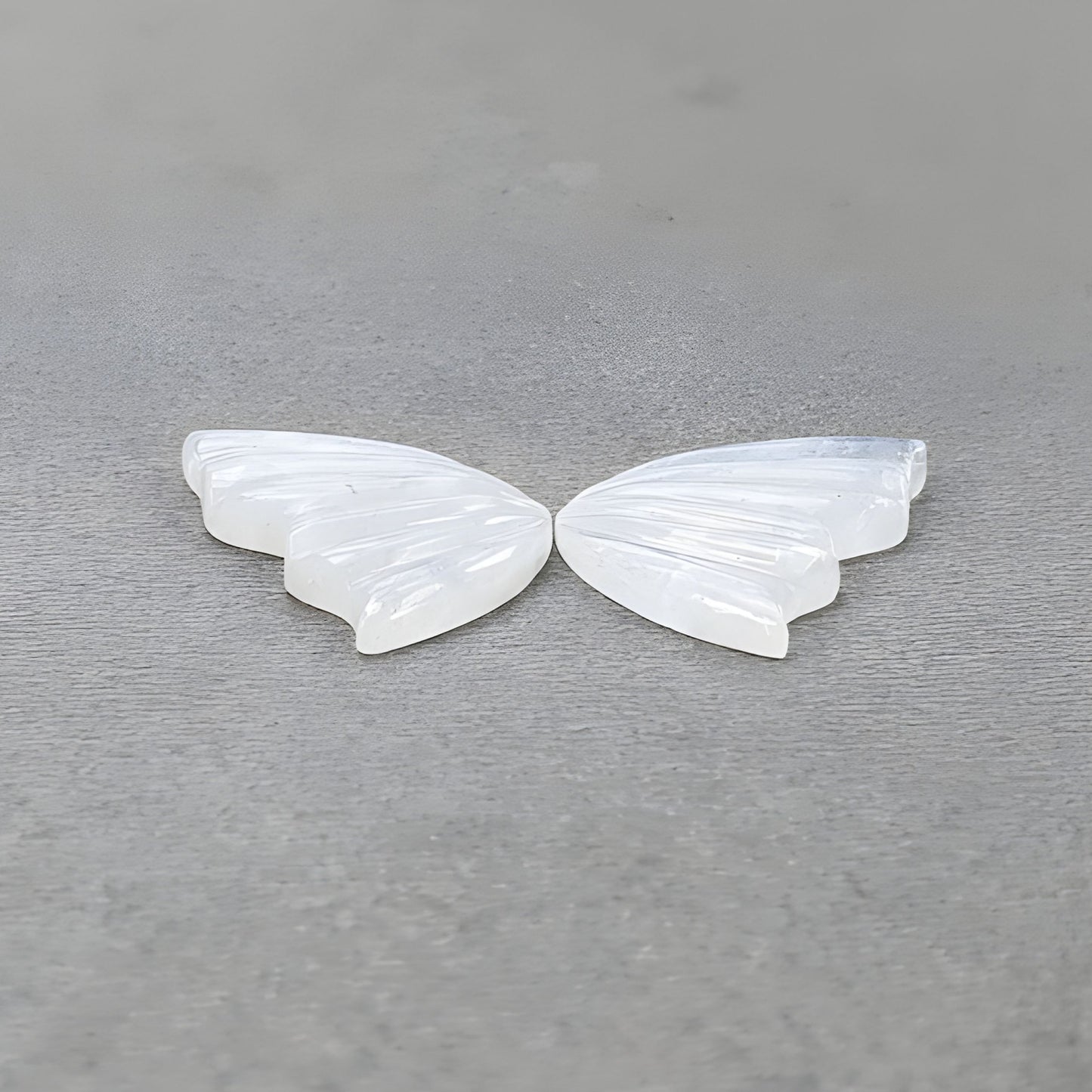 レインボームーンストーン 天然未処理宝石