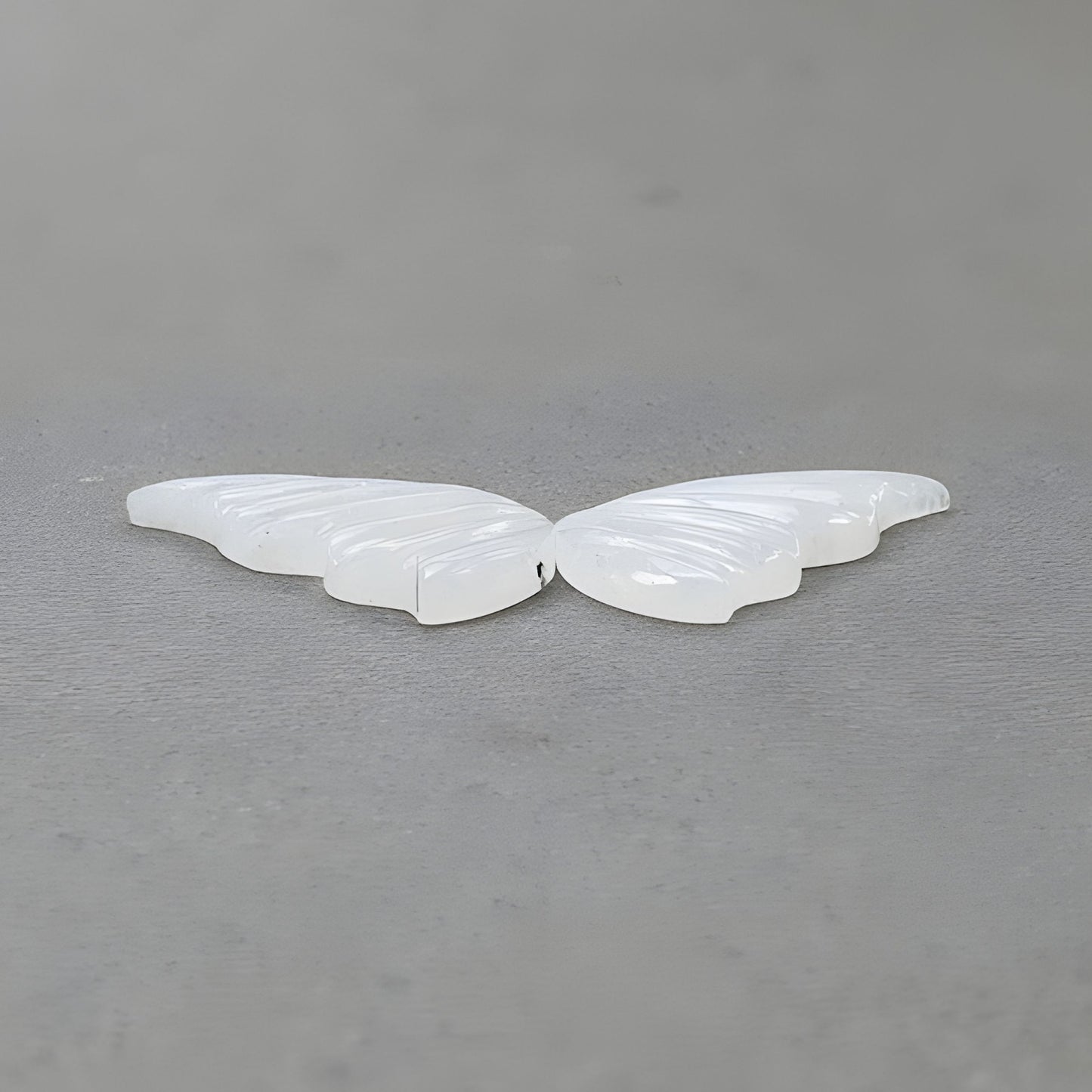 pietra di luna naturale non trattata