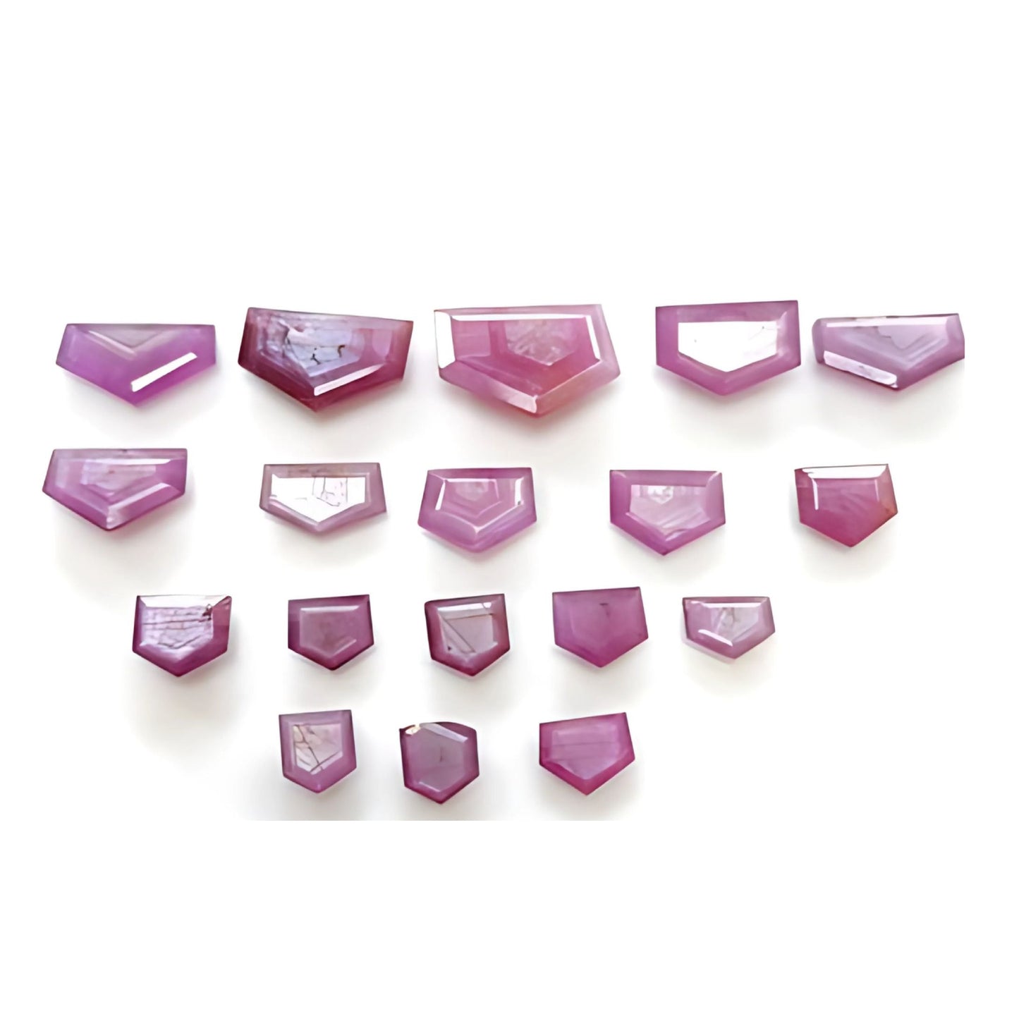 覆盆子红宝石阶梯式切割