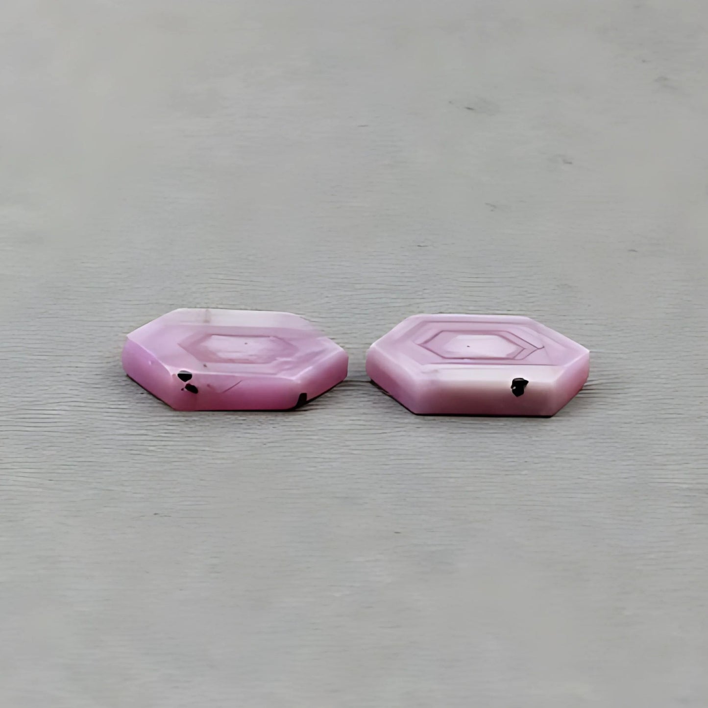 天然の未処理サファイア宝石