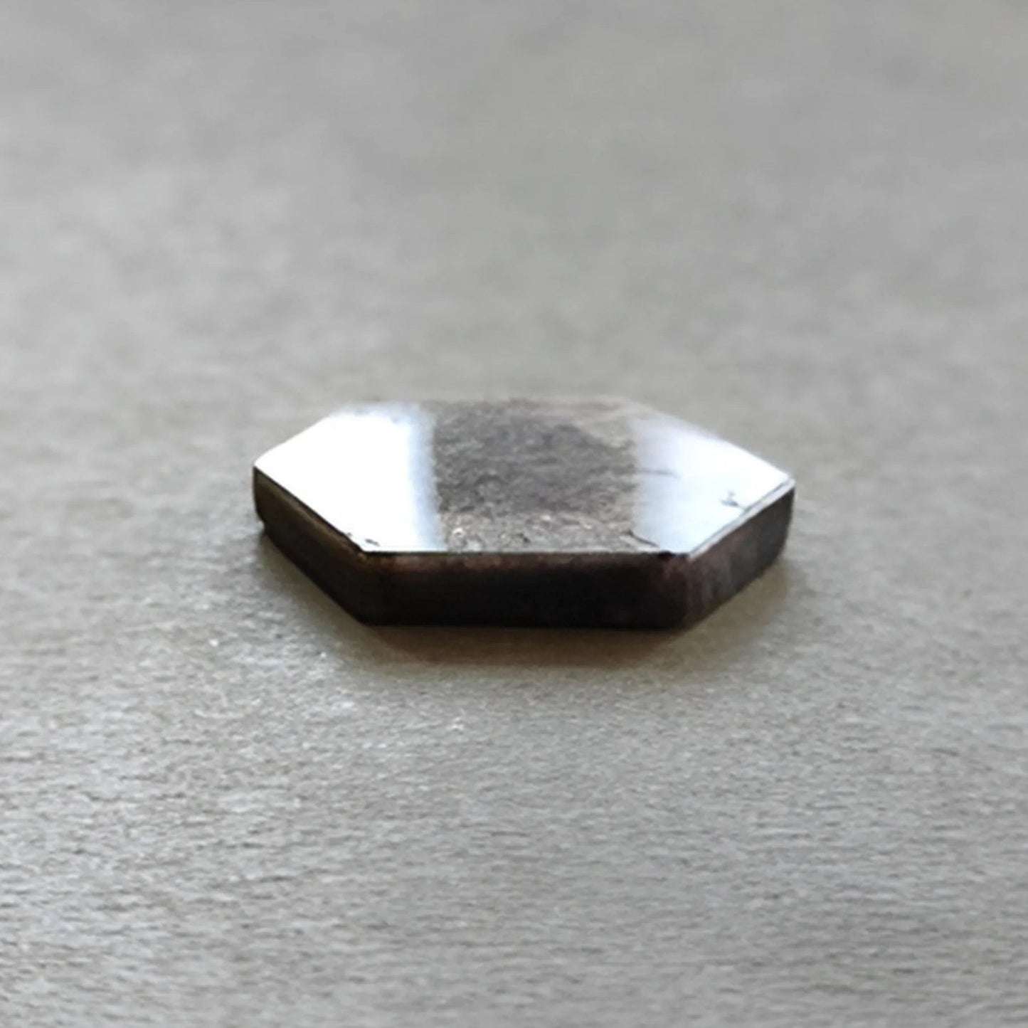 pietra preziosa naturale non trattata di zaffiro trapiche