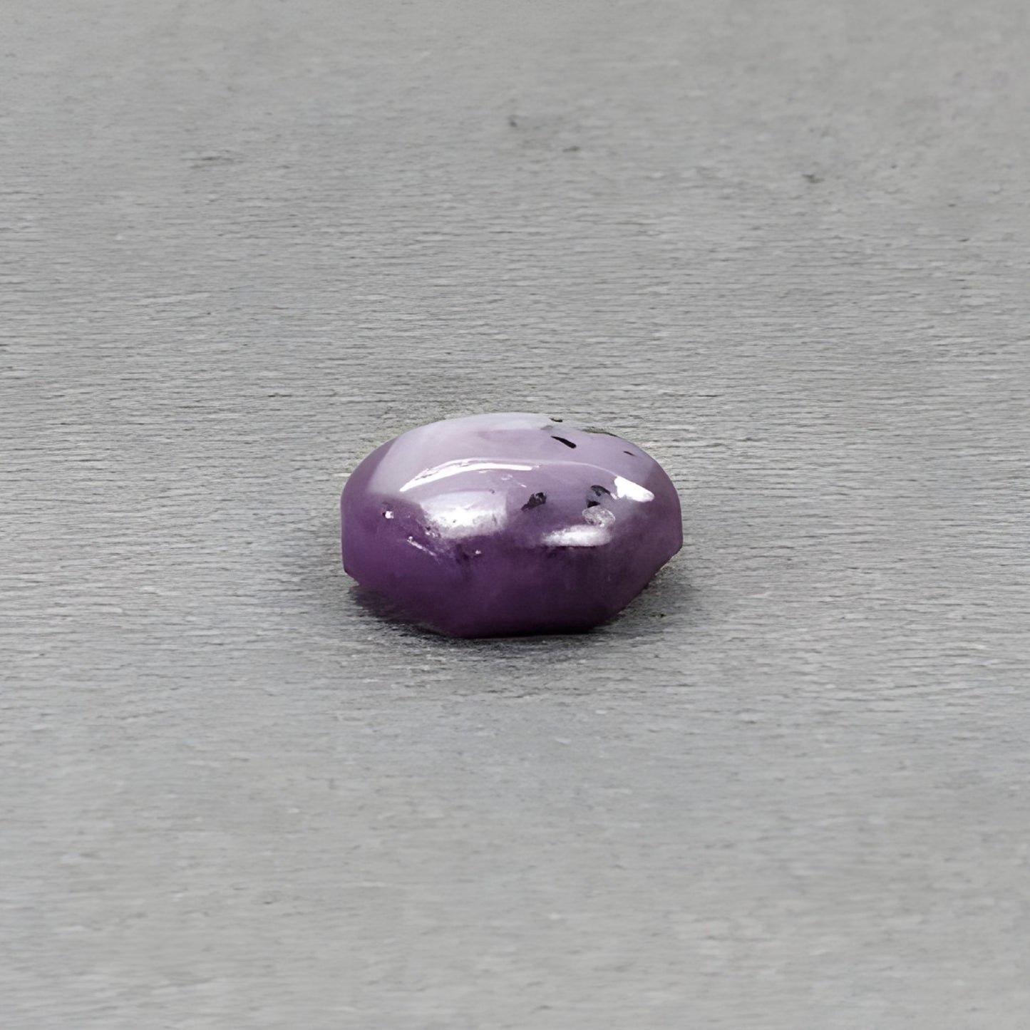 أحجار كريمة طبيعية غير معالجة