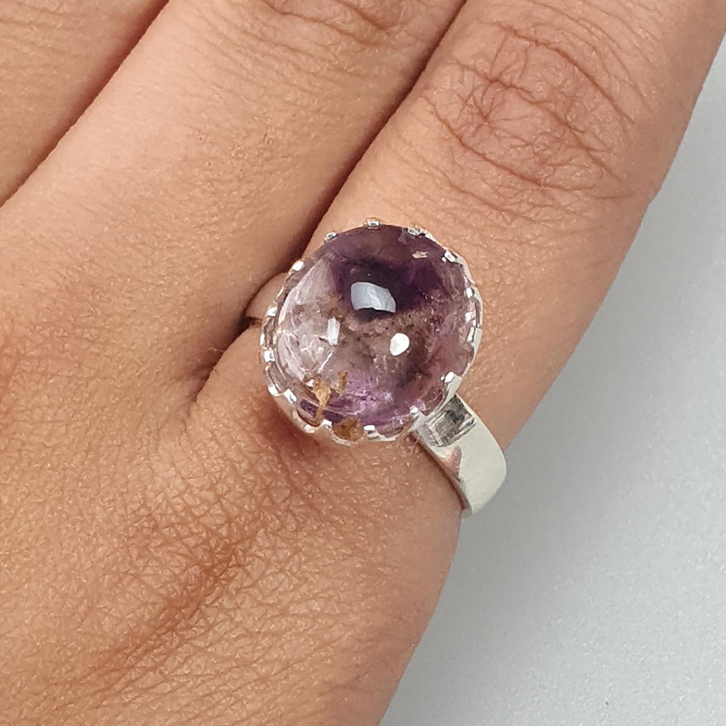 Amethyst Plain Silver Ring: 4.93gms Natural Untreated Super Seven Amethyst Oval Shape Plain 925 Sterling Silver Bezel Set Adjustable Ring