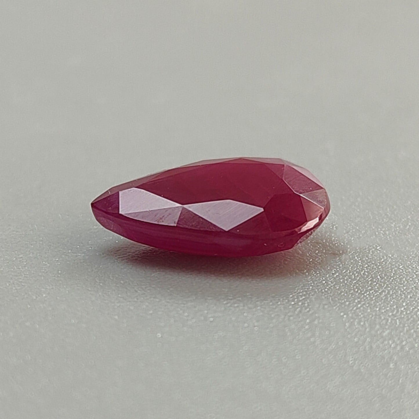 4.55cts Ruby Gemstone Natural Untreated Faceted Cut Pear Shape 14*9.5mm
