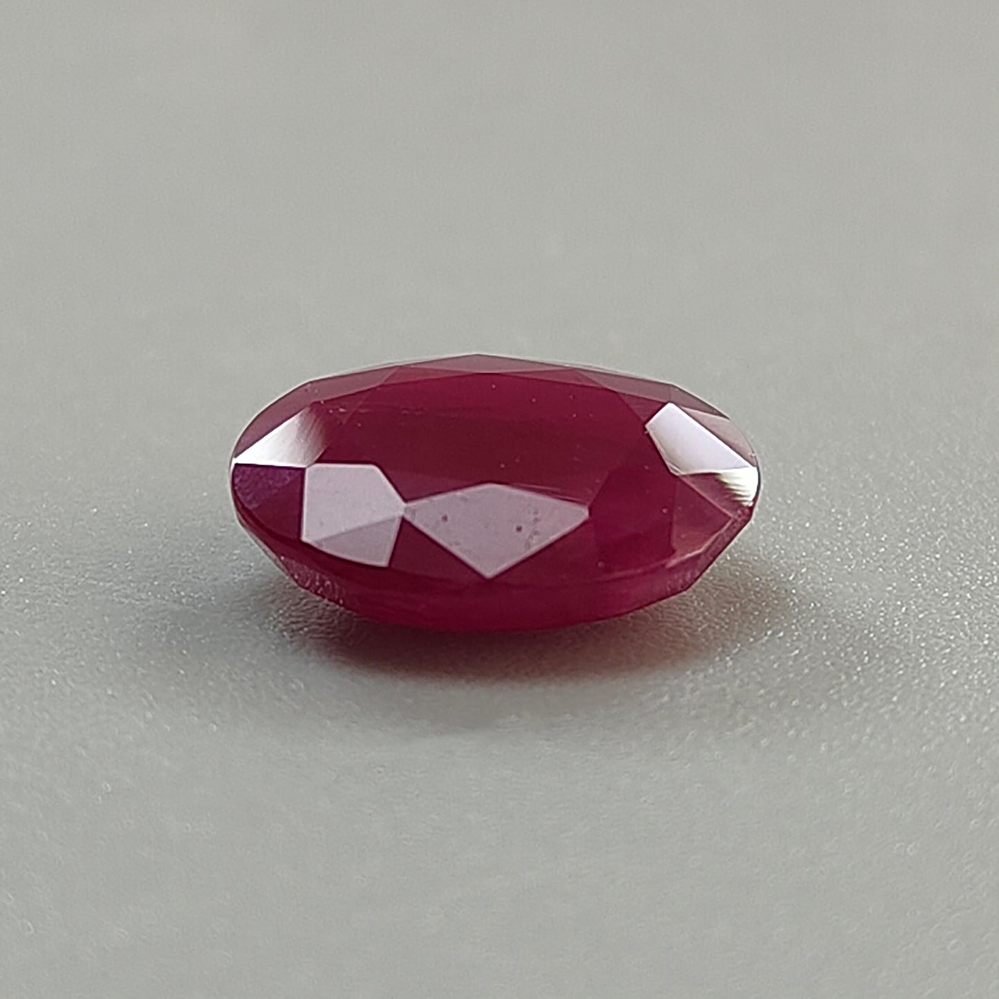 手作りのルビー