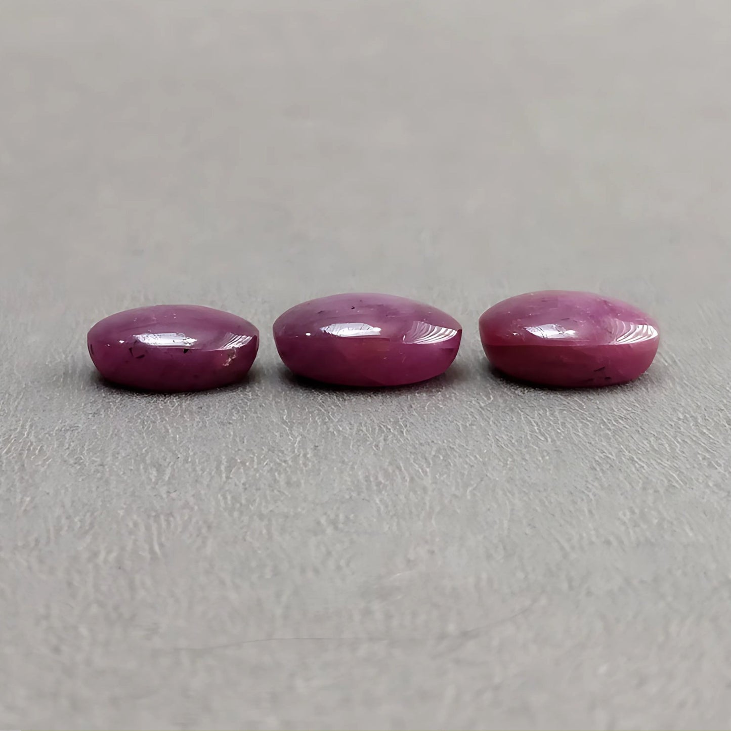 35.30cts Natural Untreated Star Ruby Gemstone Oval Shape Cabochon 14*10.5mm - 15*11.5mm 3pcs
