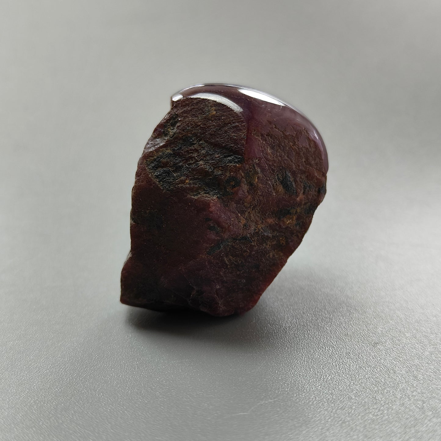 Star Ruby With Black Rutile Gemstone Wand : 431.20cts Natural Untreated Unheated Star Ruby Uneven Shape Specimen 40*35mm