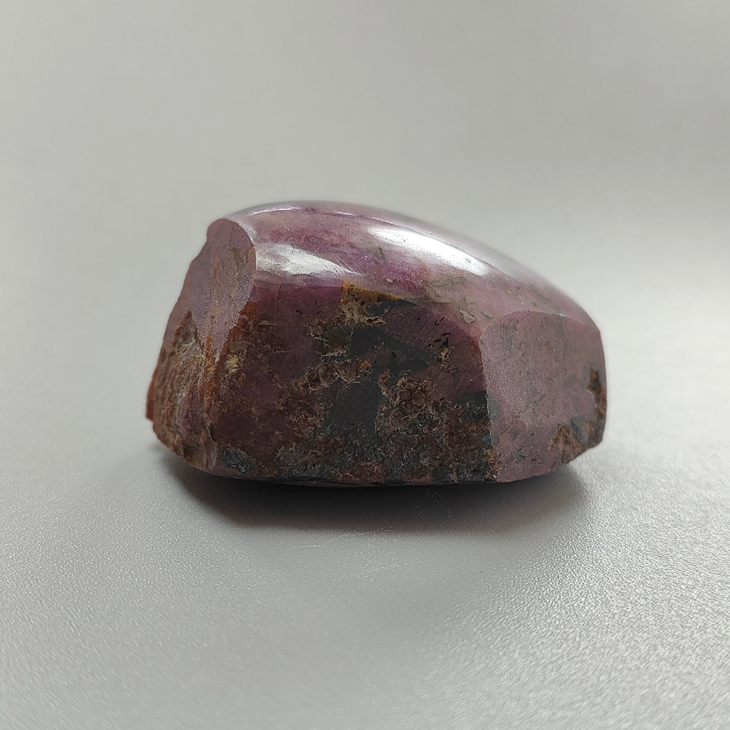 Star Ruby With Black Rutile Gemstone Wand : 552.20cts Natural Untreated Unheated Star Ruby Hexagon Shape Specimen 49*40mm