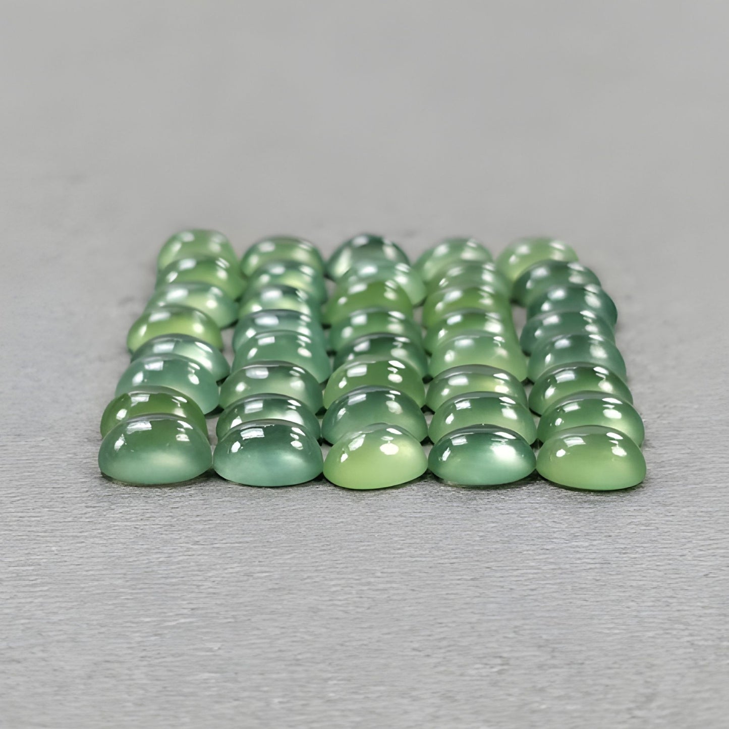 蛇纹石天然宝石