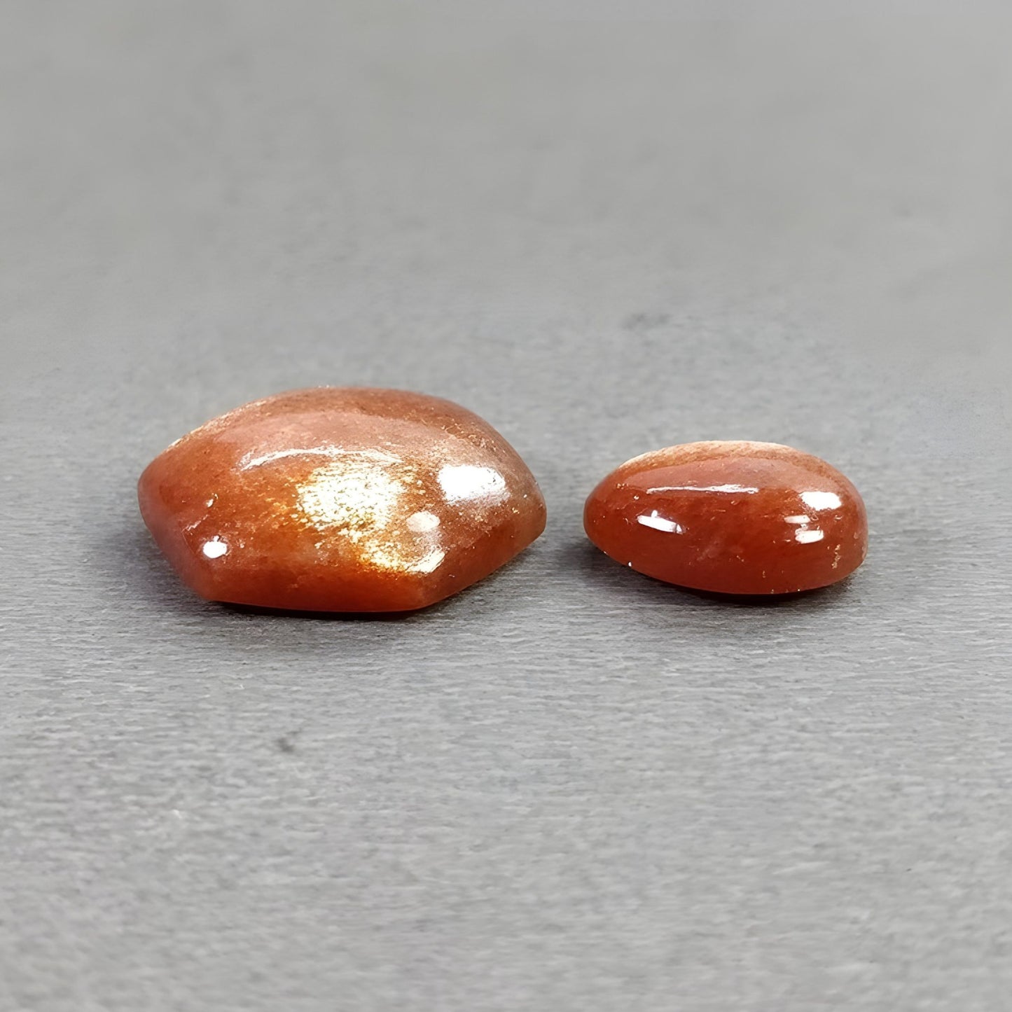 日光石凸面宝石