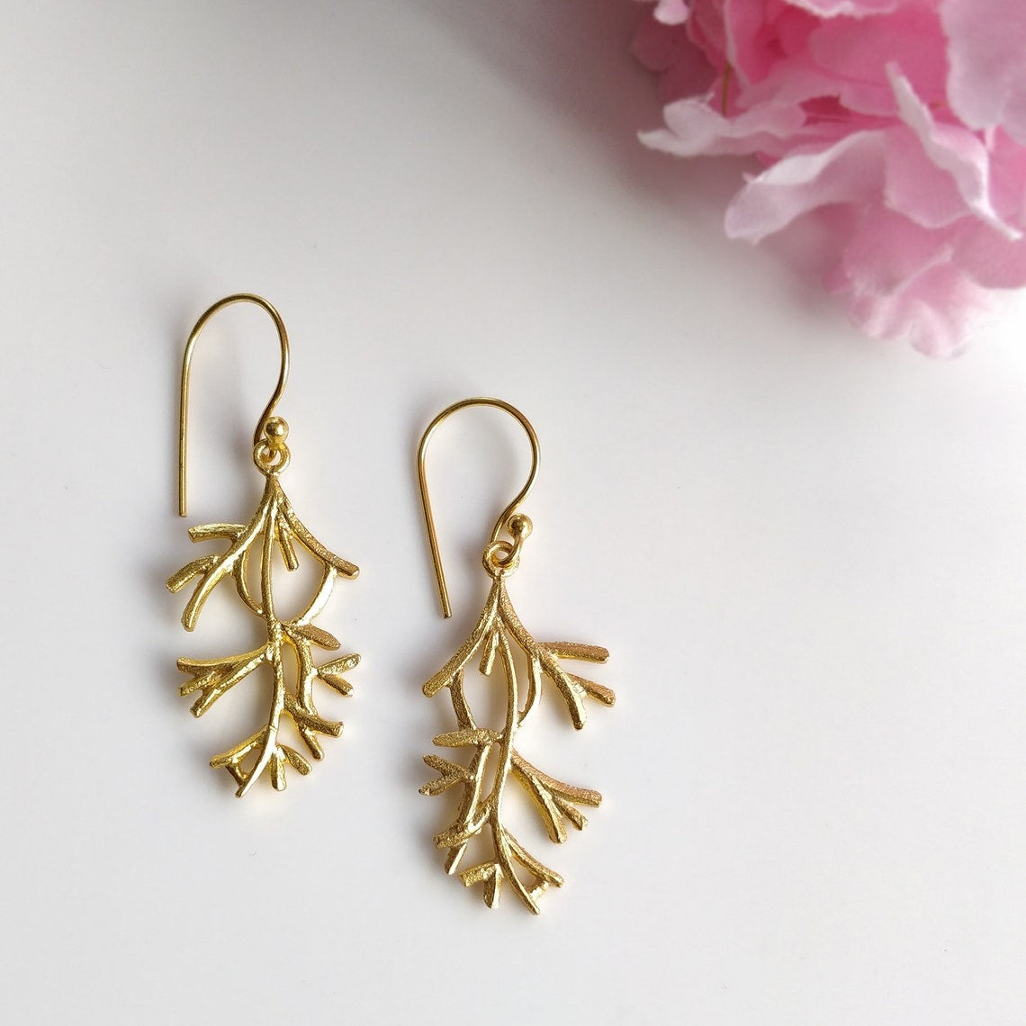 Handmade Brass Earring : 3.5*2 CM 18k Gold Plated 8.00GMS Brass Boho Style Root Textured Hook Earring Gift For Her