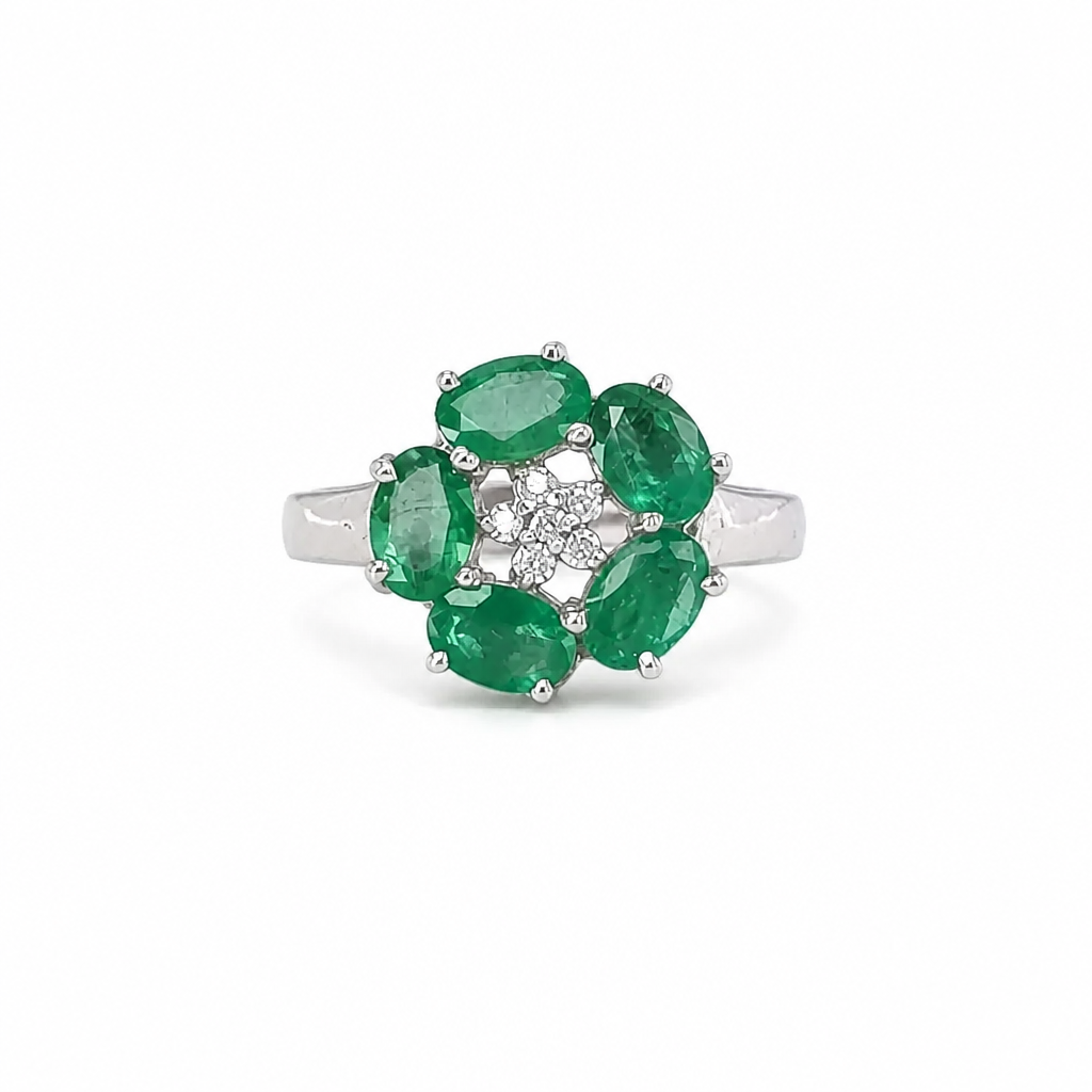 Emerald Gemstone Silver Ring