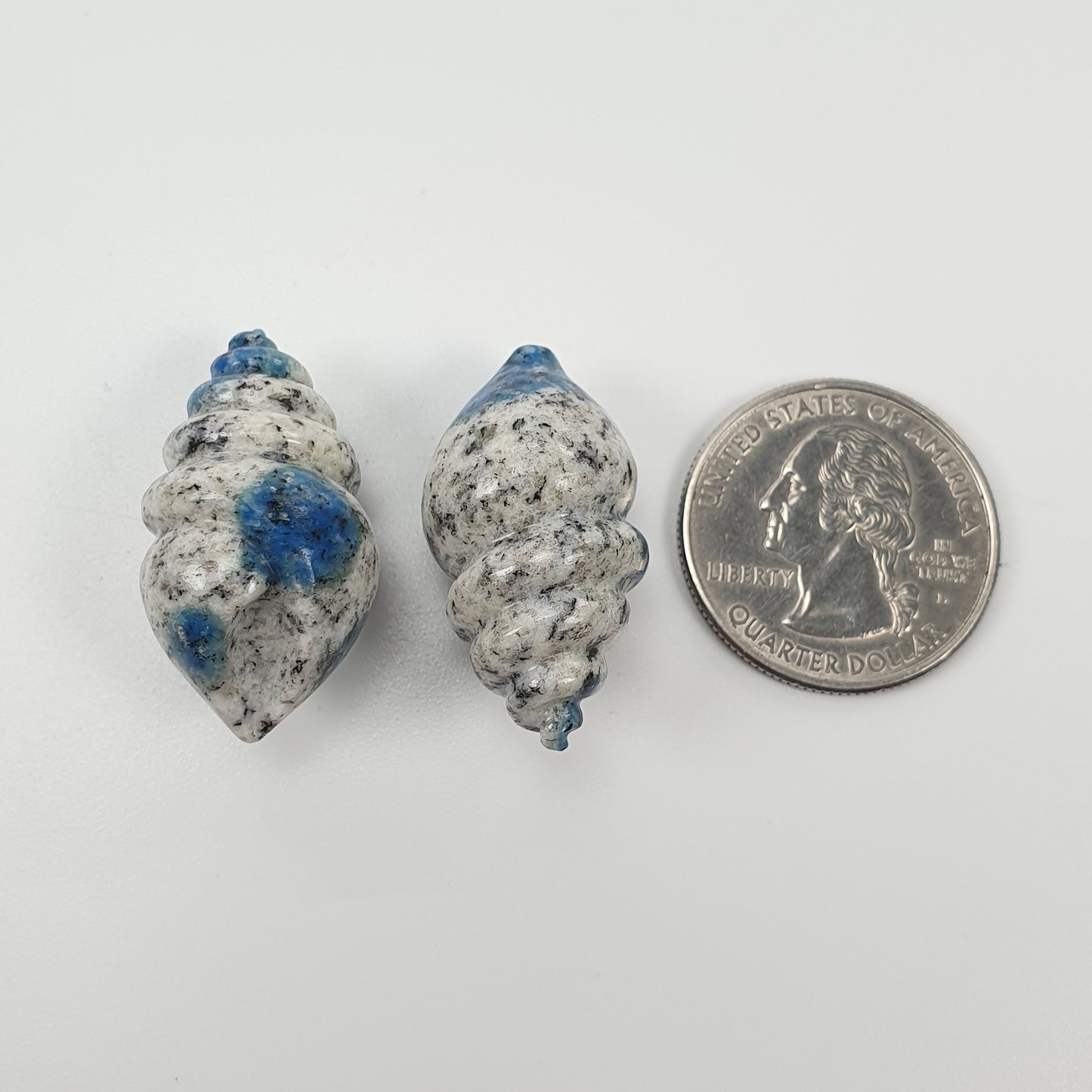 K2 Gemstone Carving : 77.90cts Natural Untreated Unheated Bi-Color Hand Carved Seashell Shape 30mm Pair