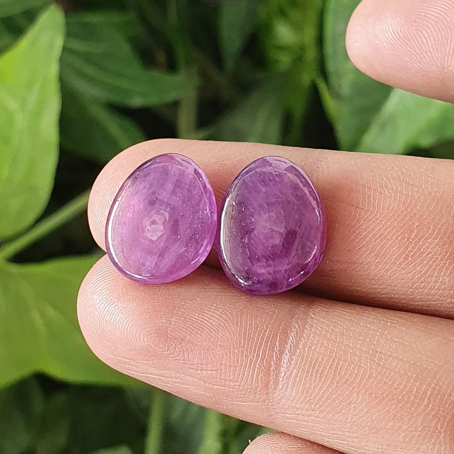 Purple Sapphire Gemstone Cabochon : 14.00cts Natural Untreated Untreated Sapphire Egg Shape  16*13mm Pair