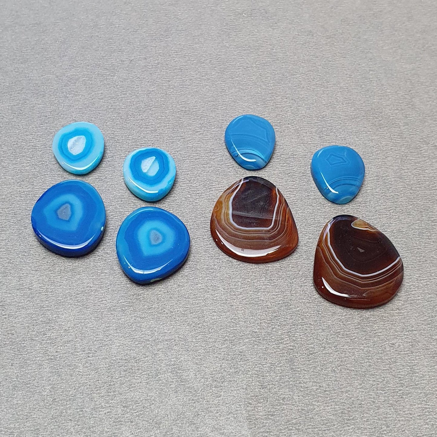 BOTSWANA AGATE Gemstone Cabochon : Natural Color Enhanced Bi-Color Agate Uneven Shape 8pcs Set