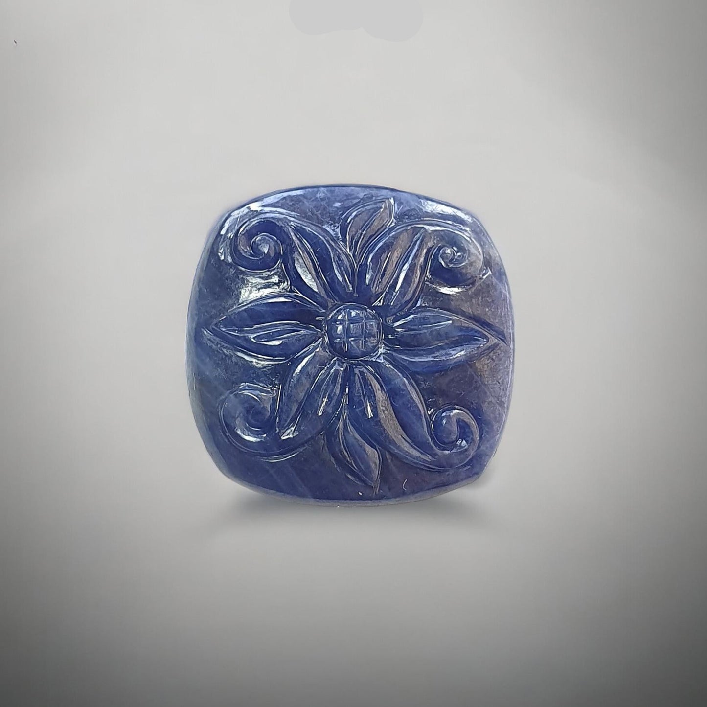 Blue Sapphire Gemstone Carving : 21.20cts Natural Untreated Unheated Sapphire Hand Carved Cushion Shape 20*23mm