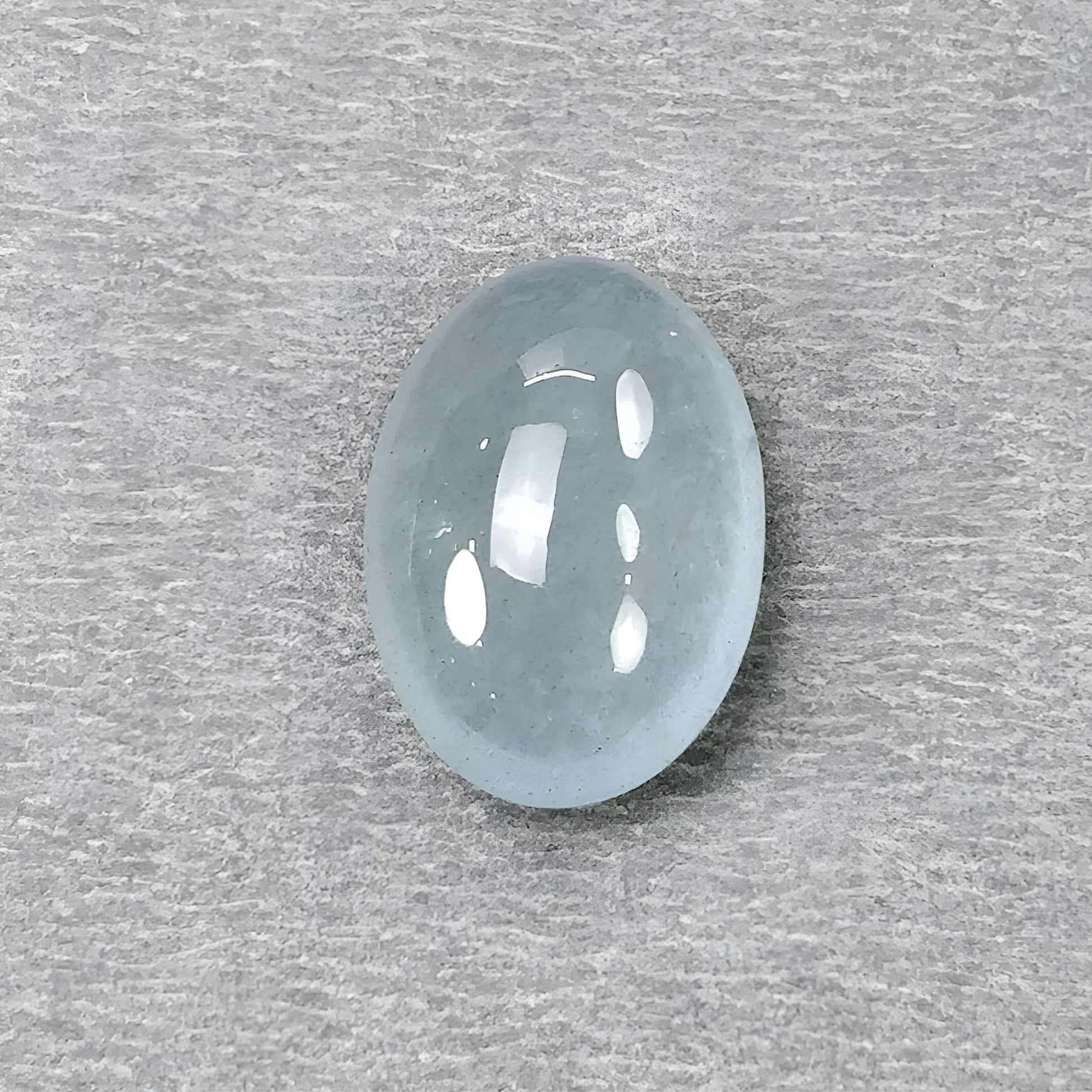 用于制作吊坠的海蓝宝石