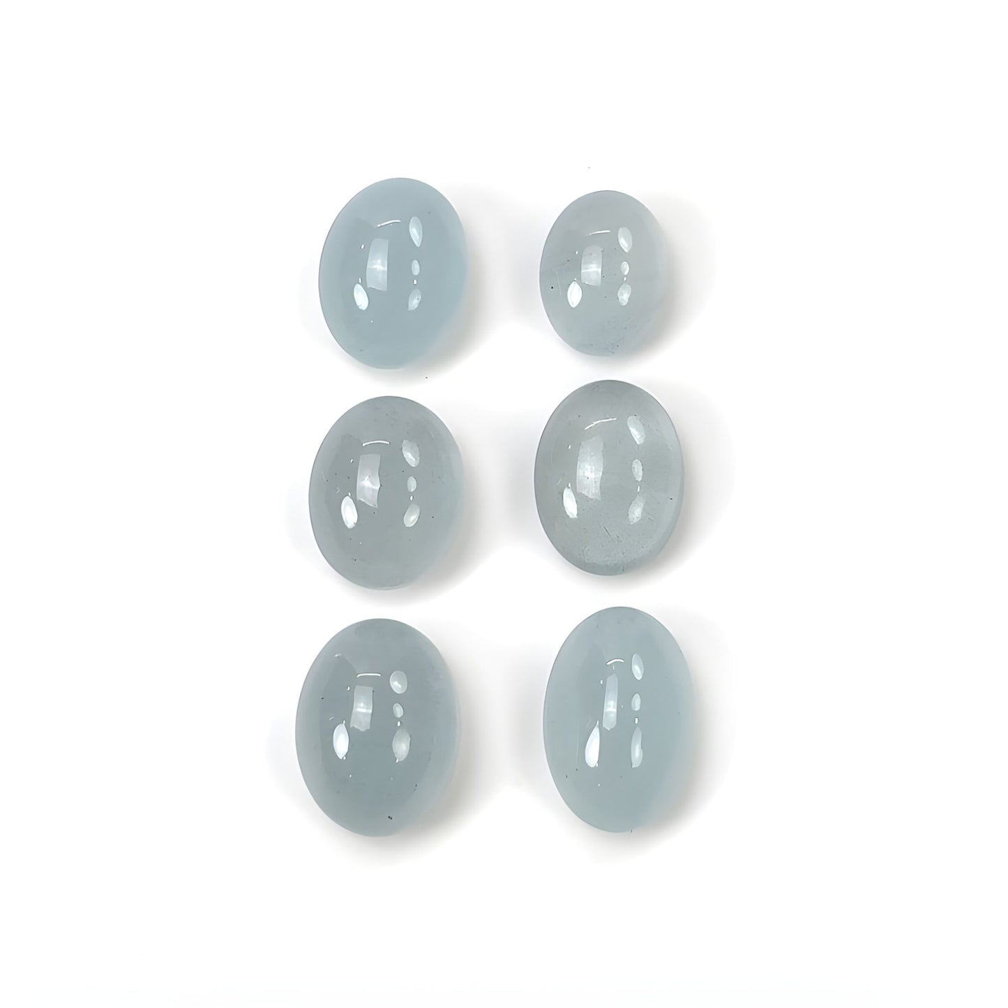 aquamarine cabochon gemstone