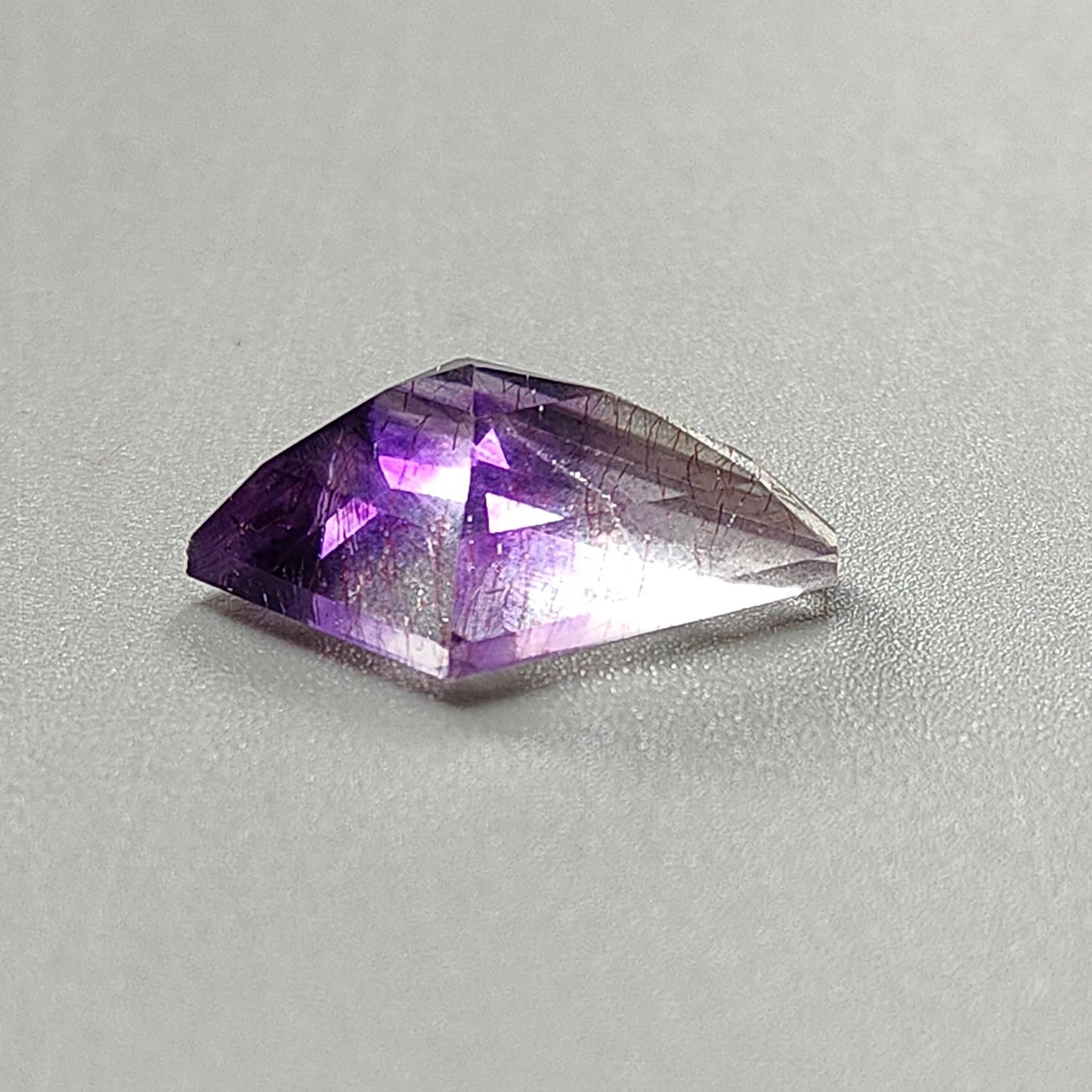 Rutile Amethyst Quartz Gemstone Faceted Cut: 11.60cts Natural Untreated Purple Amethyst Fancy Shape 22*16mm 1pc February Birthstone