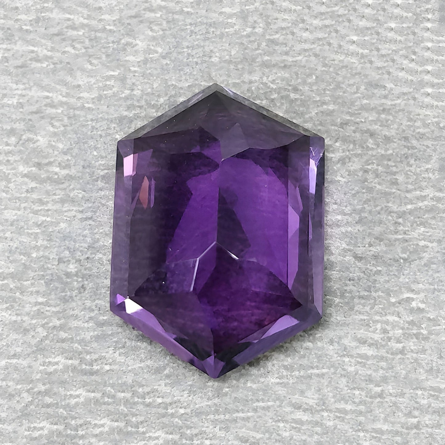 pietra portafortuna di febbraio