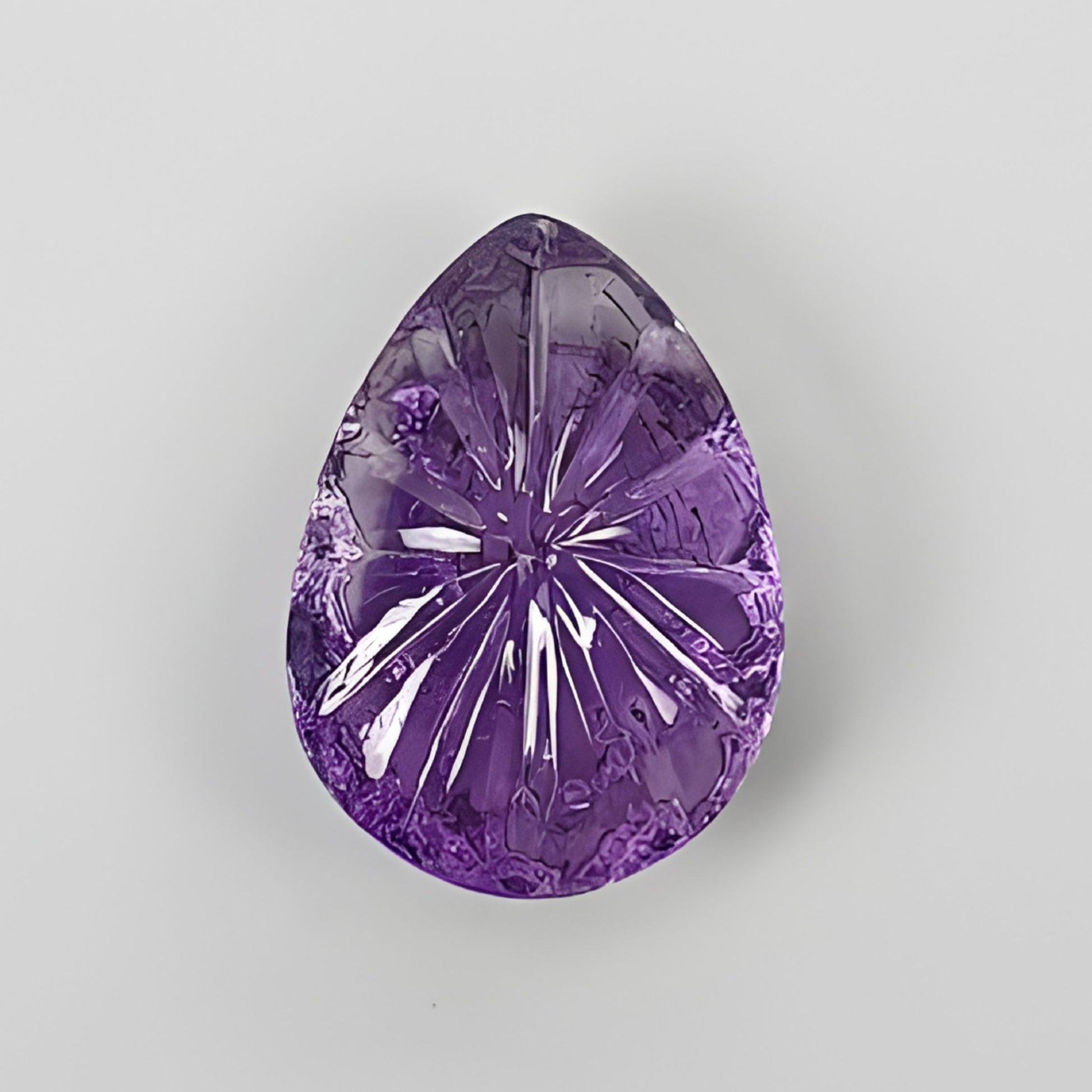 piedra preciosa tallada a mano