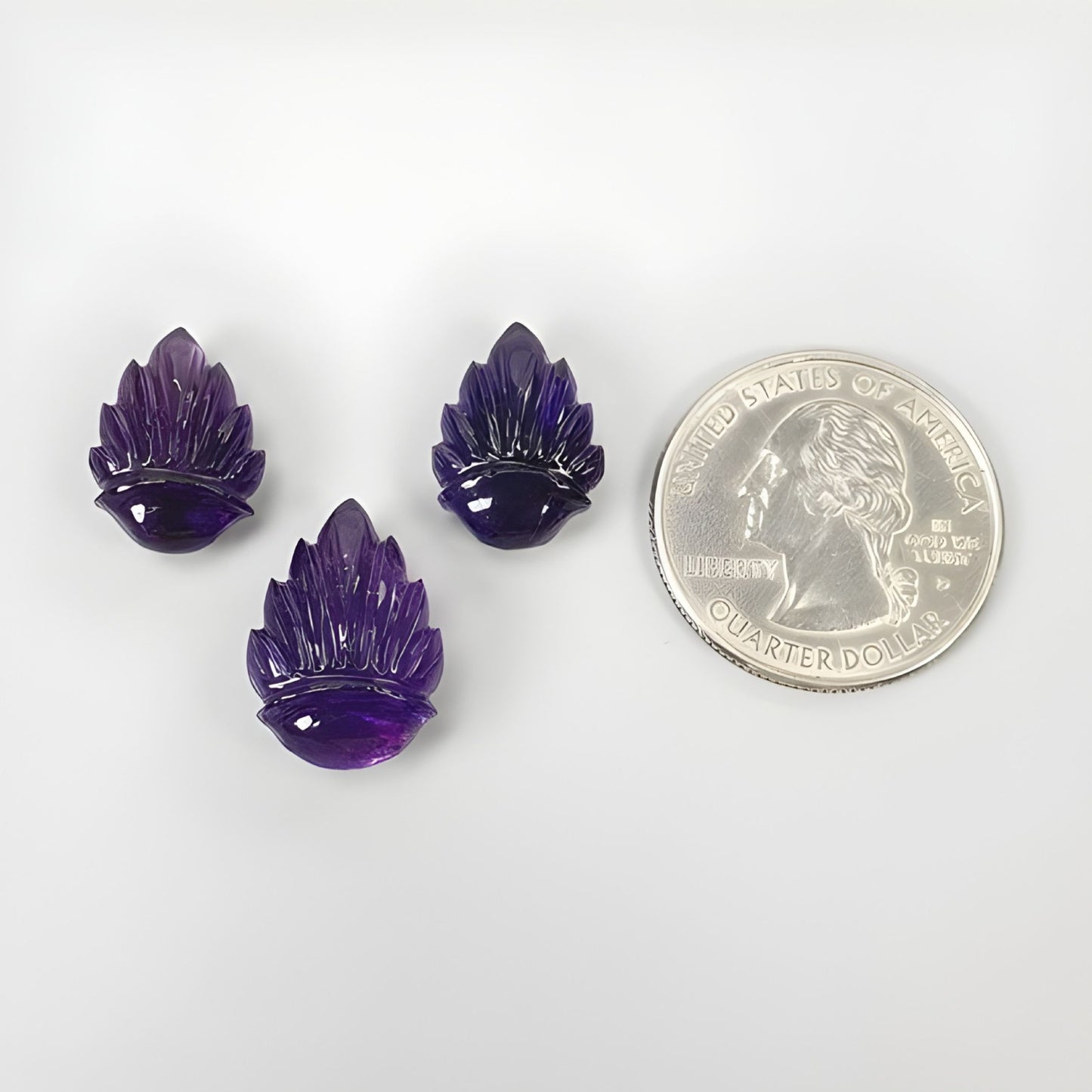 葉の形をしたアメジスト