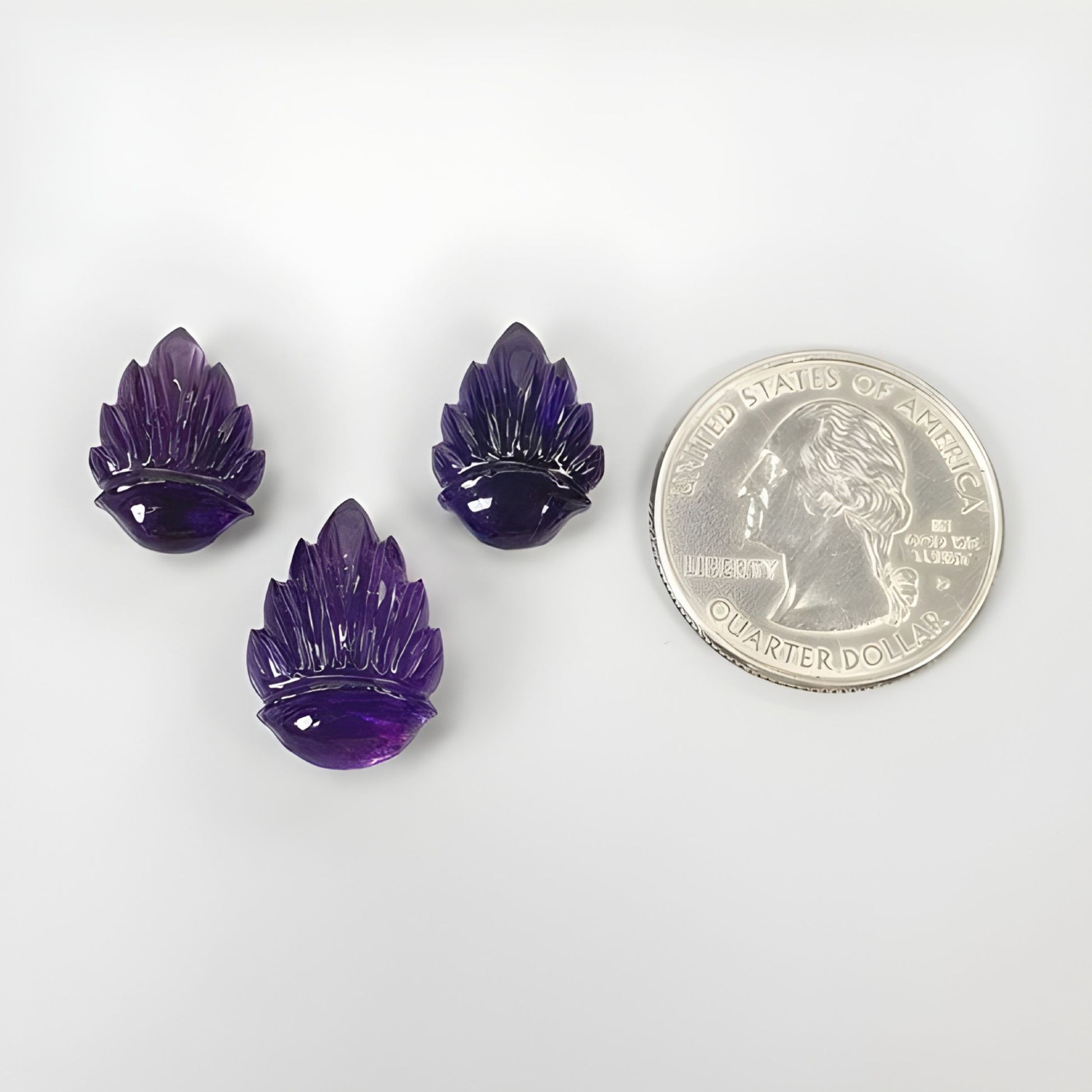 葉の形をしたアメジスト