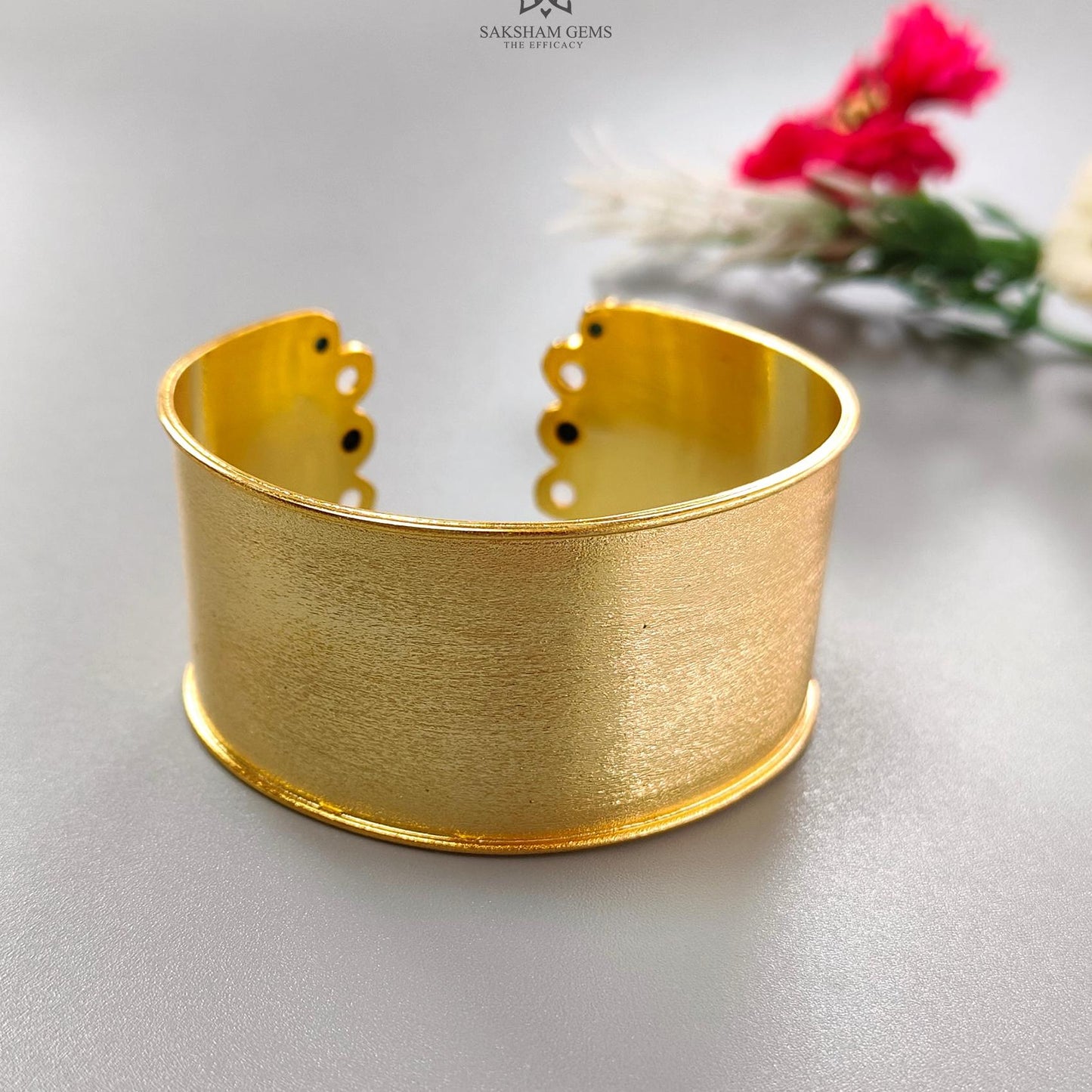 Turquoise Onyx Brass Bracelet : 131.20cts Synthetic Gemstone Adjustable Fancy Bracelet For Women