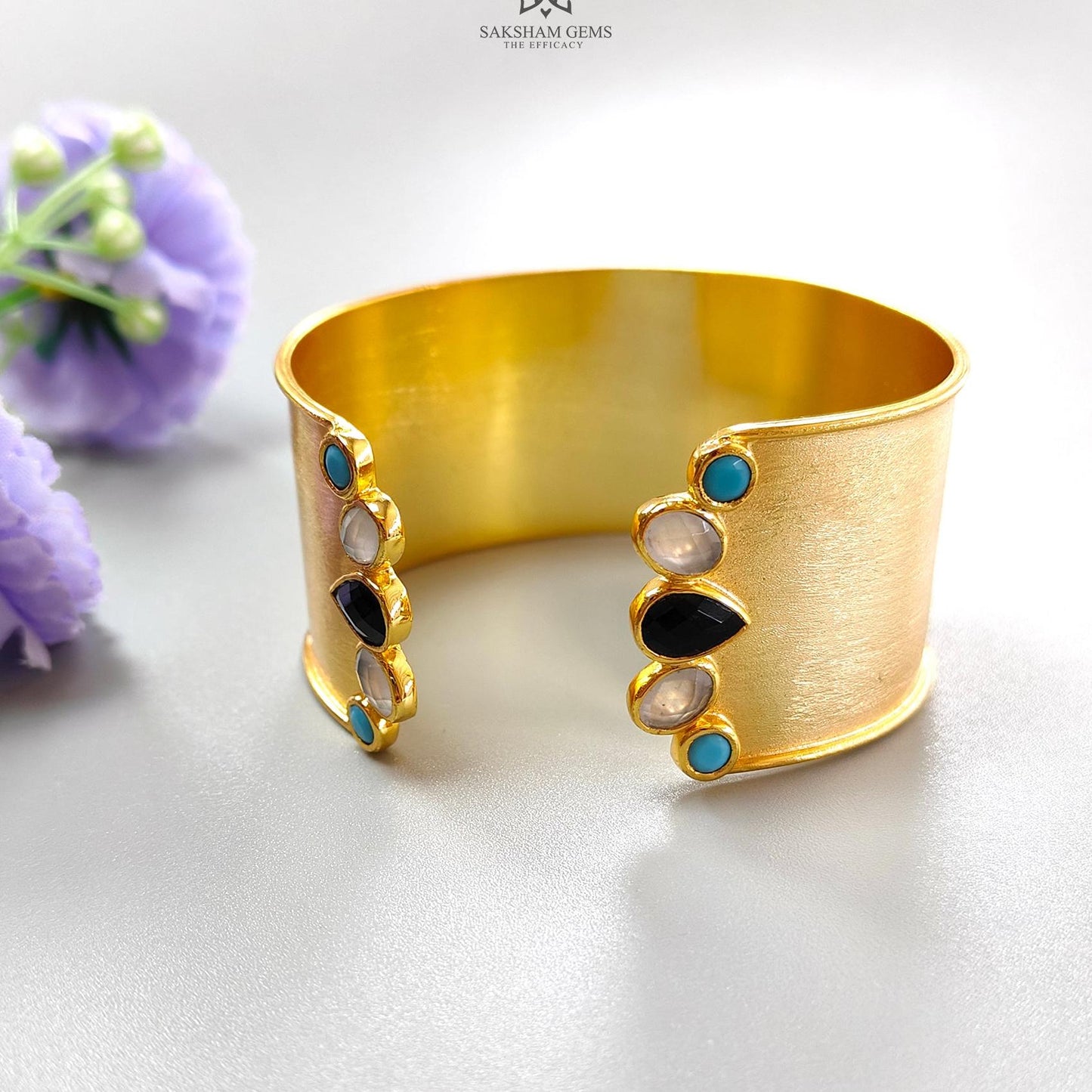 Turquoise Onyx Brass Bracelet : 131.20cts Synthetic Gemstone Adjustable Fancy Bracelet For Women