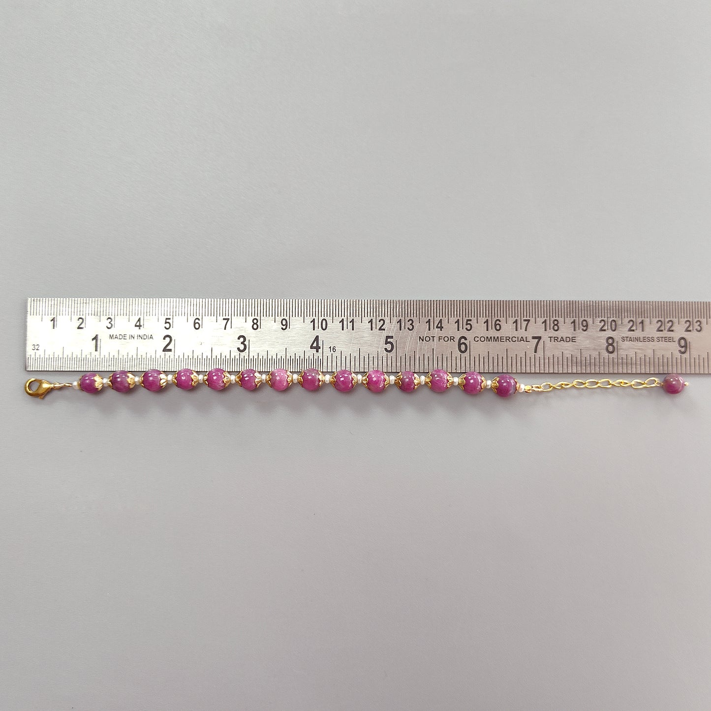 Zoisite Ruby & White Pearl Beads Bracelet: 74.60cts Natural Untreated Zoisite Ruby Round Plain Brass Bracelet 3mm - 7.5mm 6"