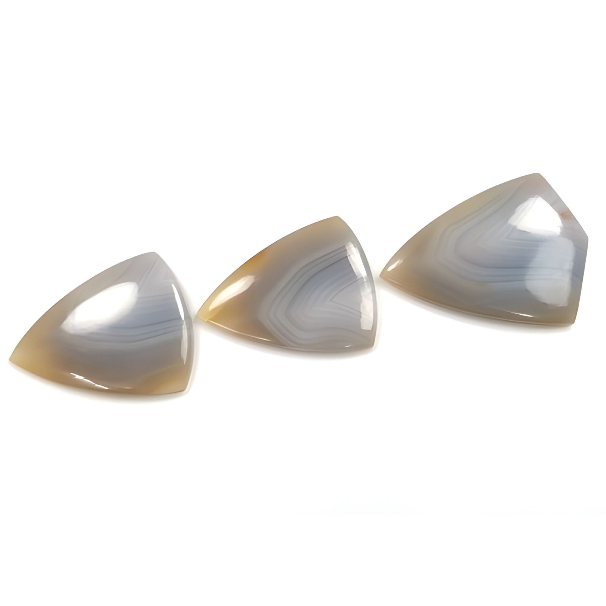 Achat-Cabochon in ausgefallener Form