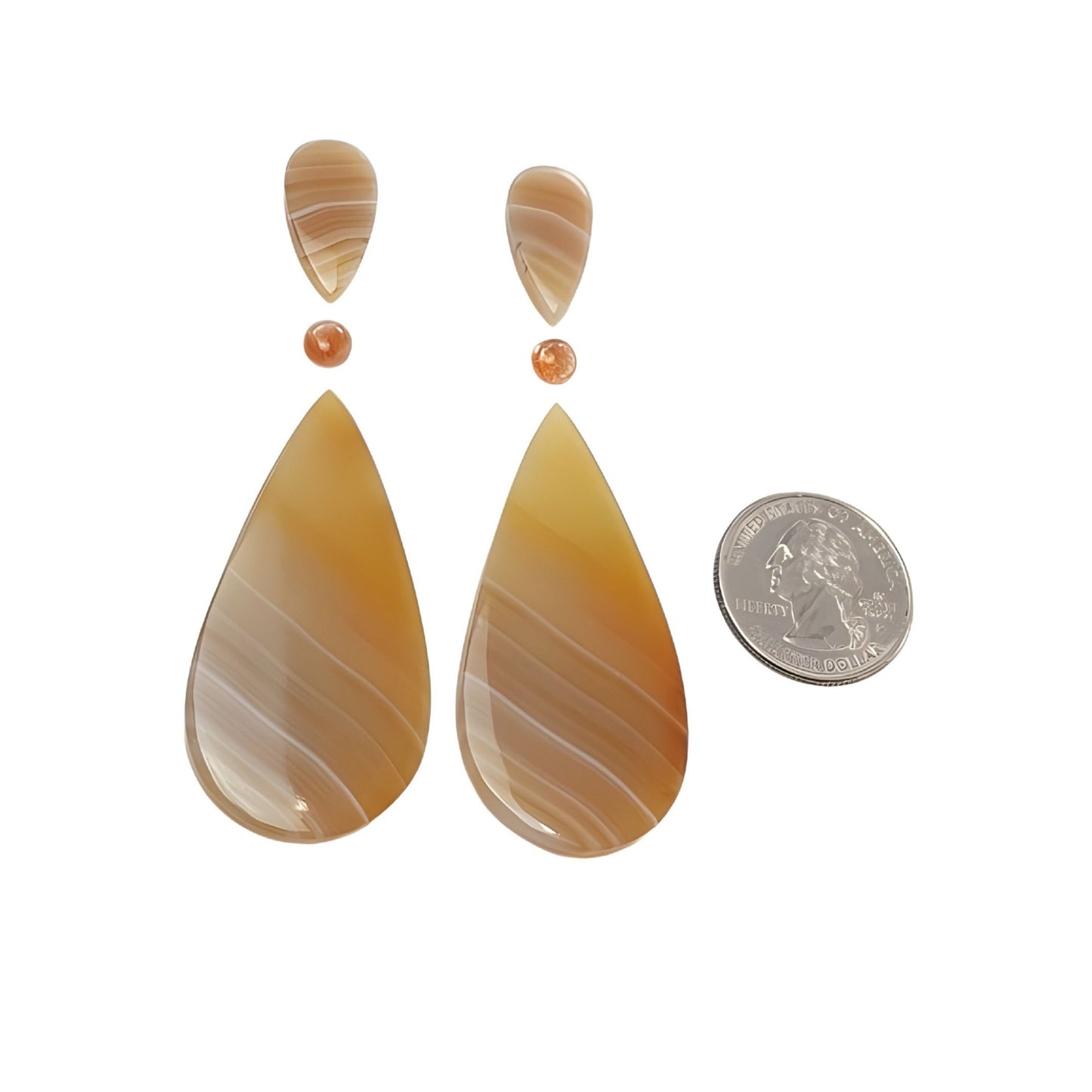 Birnenförmiger Cabochon aus Achat