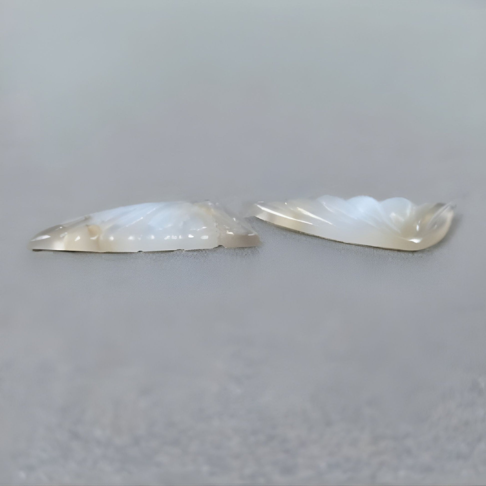 intaglio di farfalla in agata