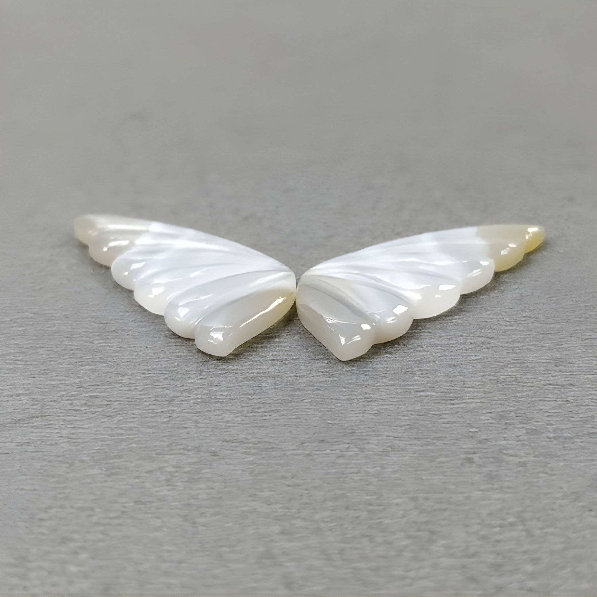 玛瑙蝴蝶雕刻