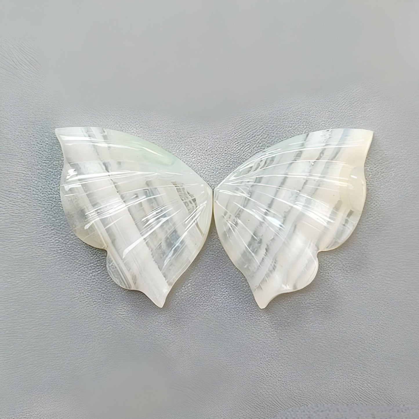 agate butterfly carving