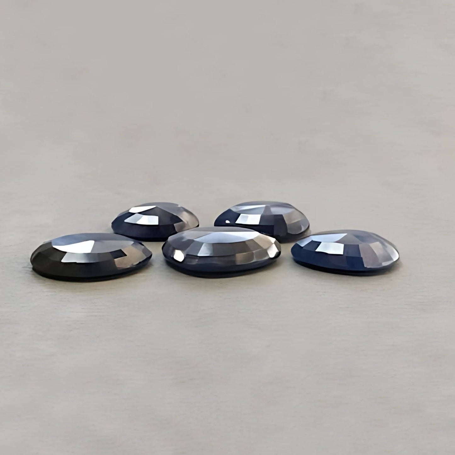 宝飾品用のサファイア