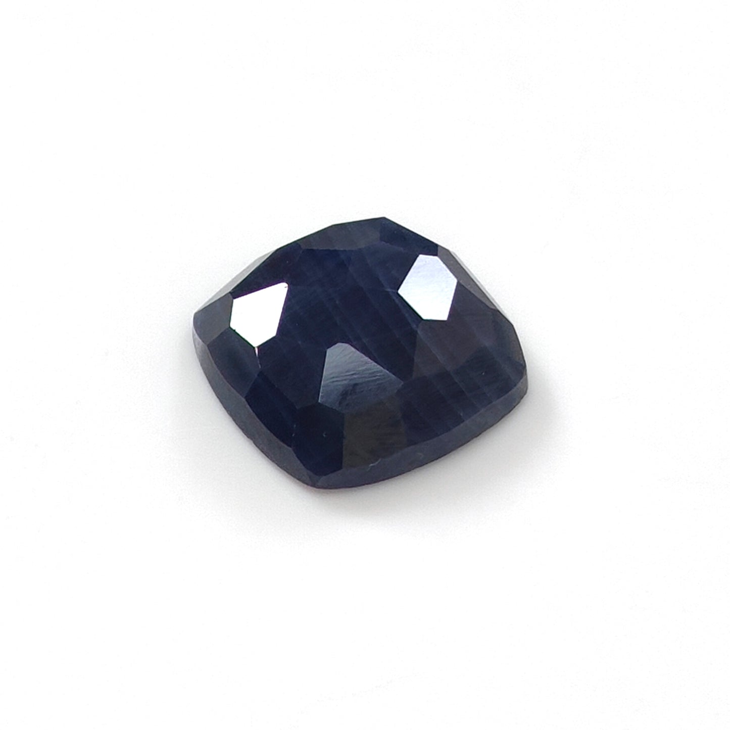 gemma di zaffiro blu