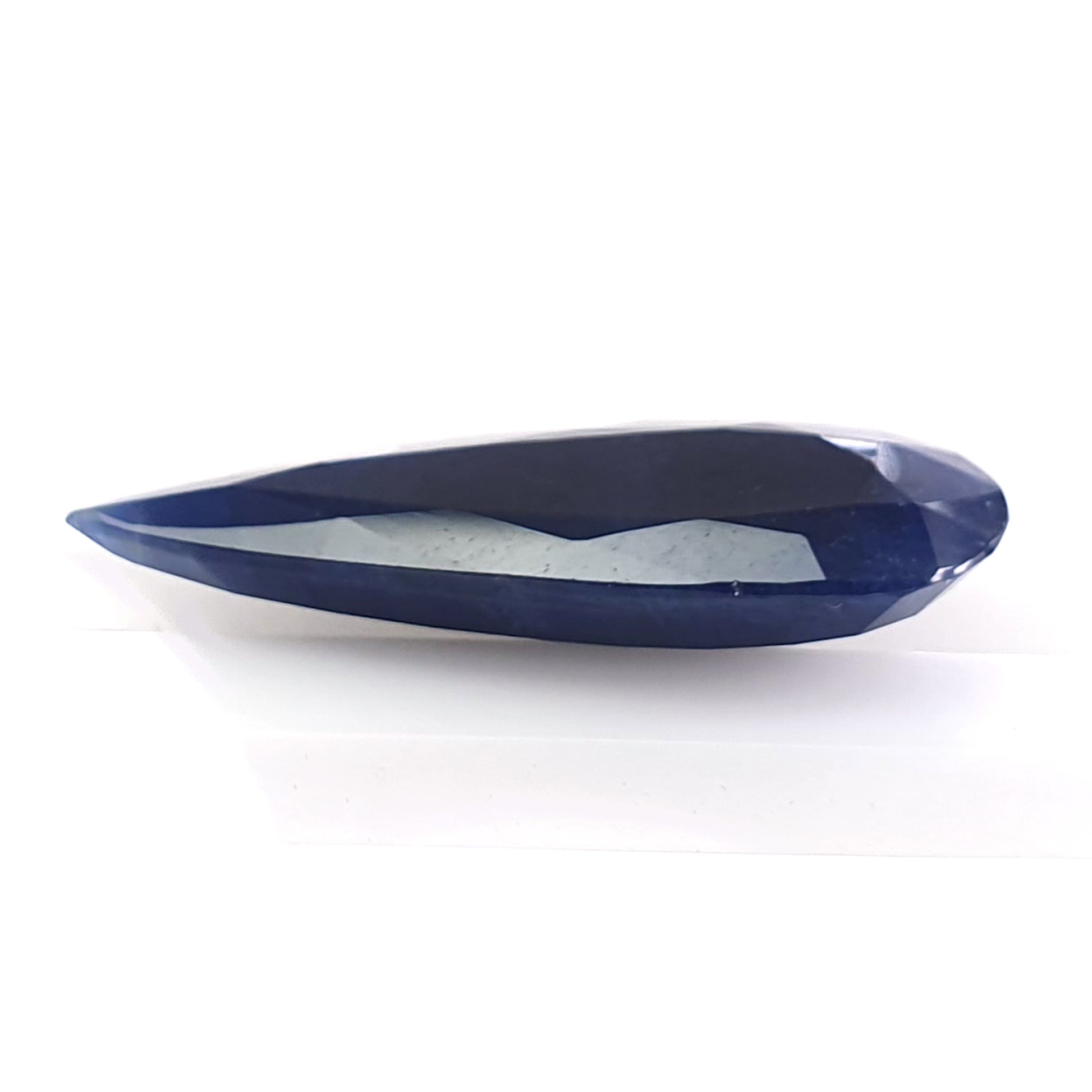 blauer Saphir-Edelstein