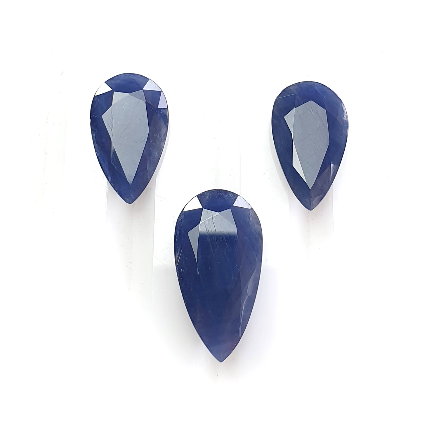 zaffiro blu per gioielli