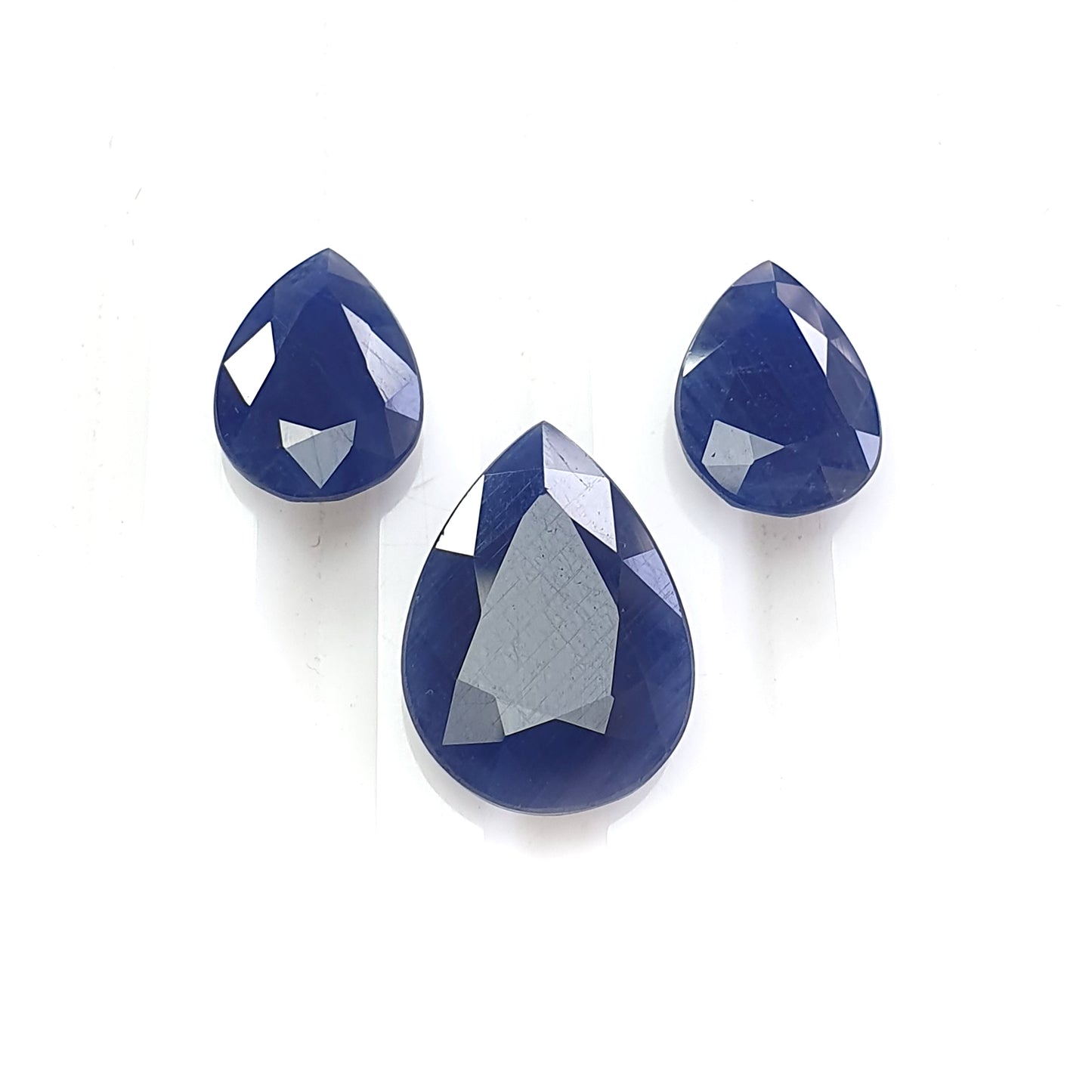 Blue Sapphire Gemstone Faceted Cut